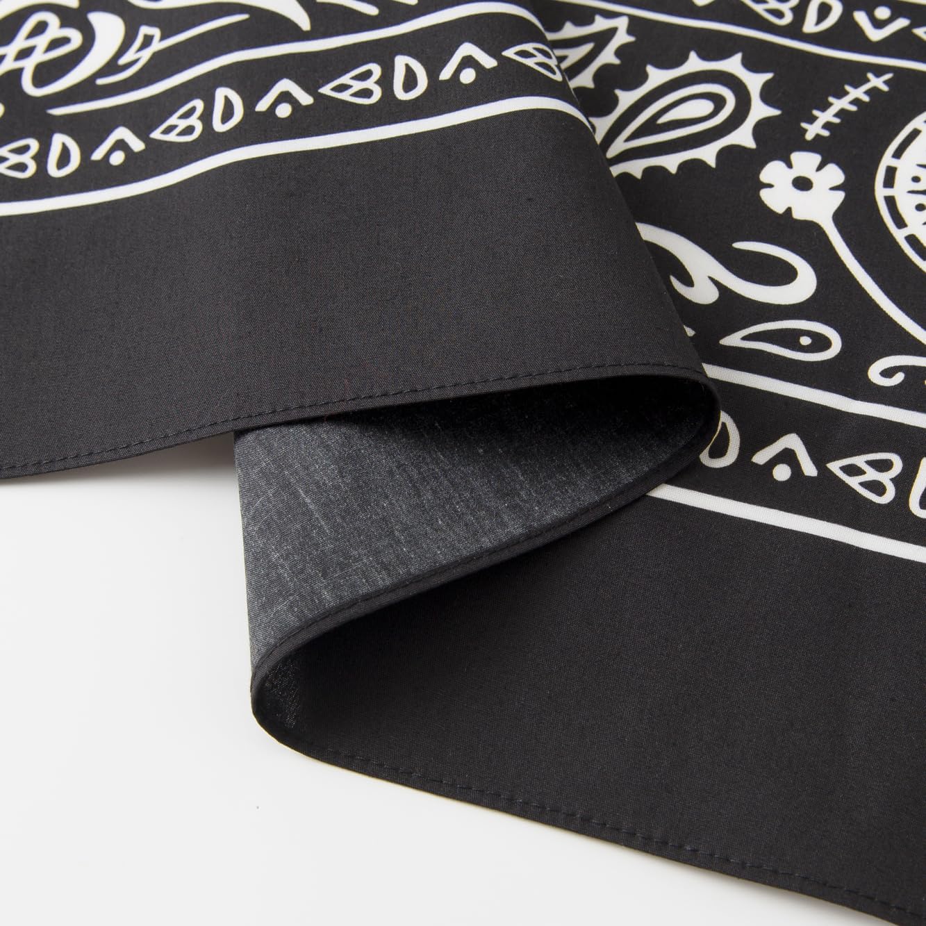 27"x27" Paisley Cotton Bandana Multi-Purpose Headbands (Black)