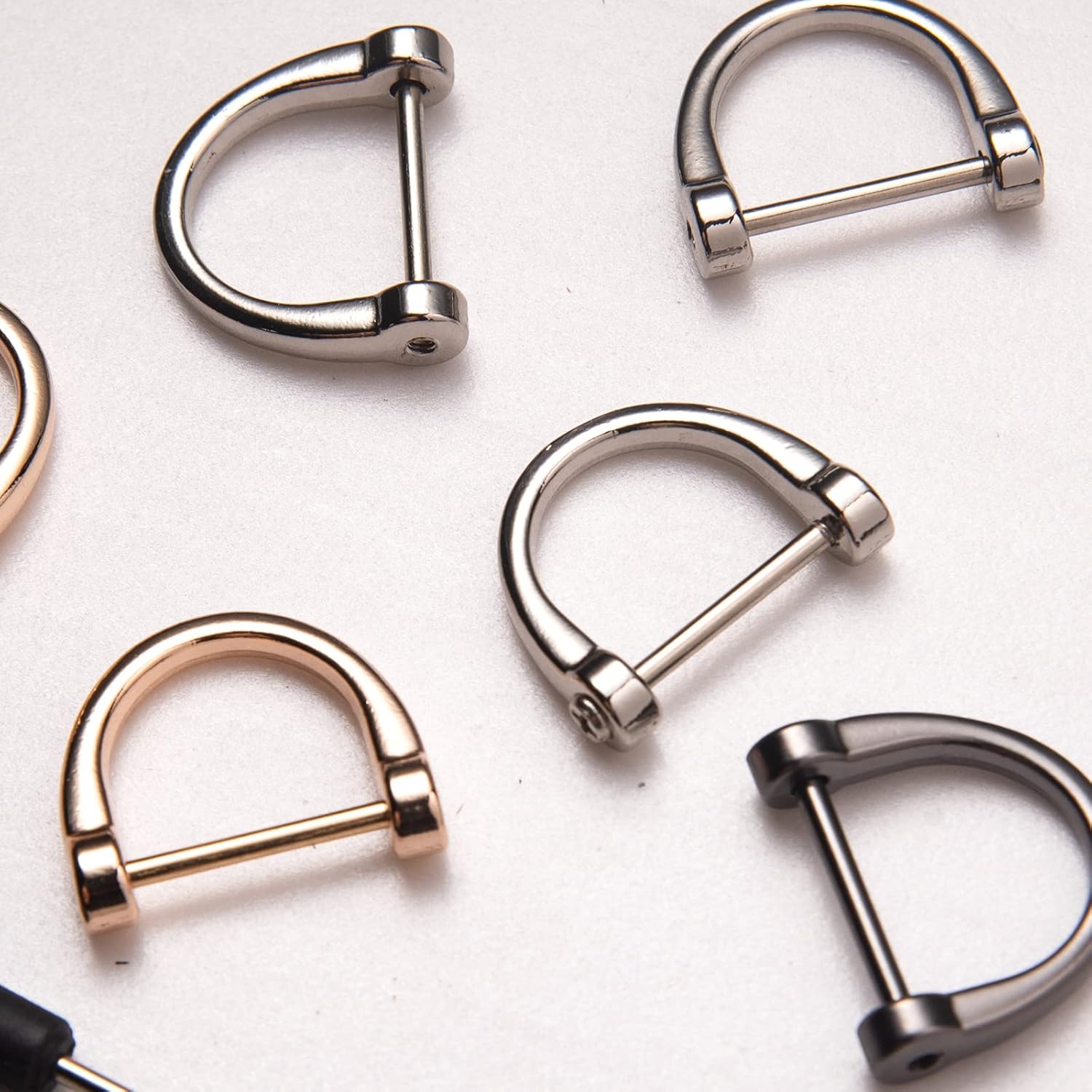 15pcs D-Rings Screw in Shackle Horseshoe U Shape D Ring Screw in Shackle Semicircle with Screwdriver DIY Leather Strap Craft Purse Replacement (Gold) - Image 6