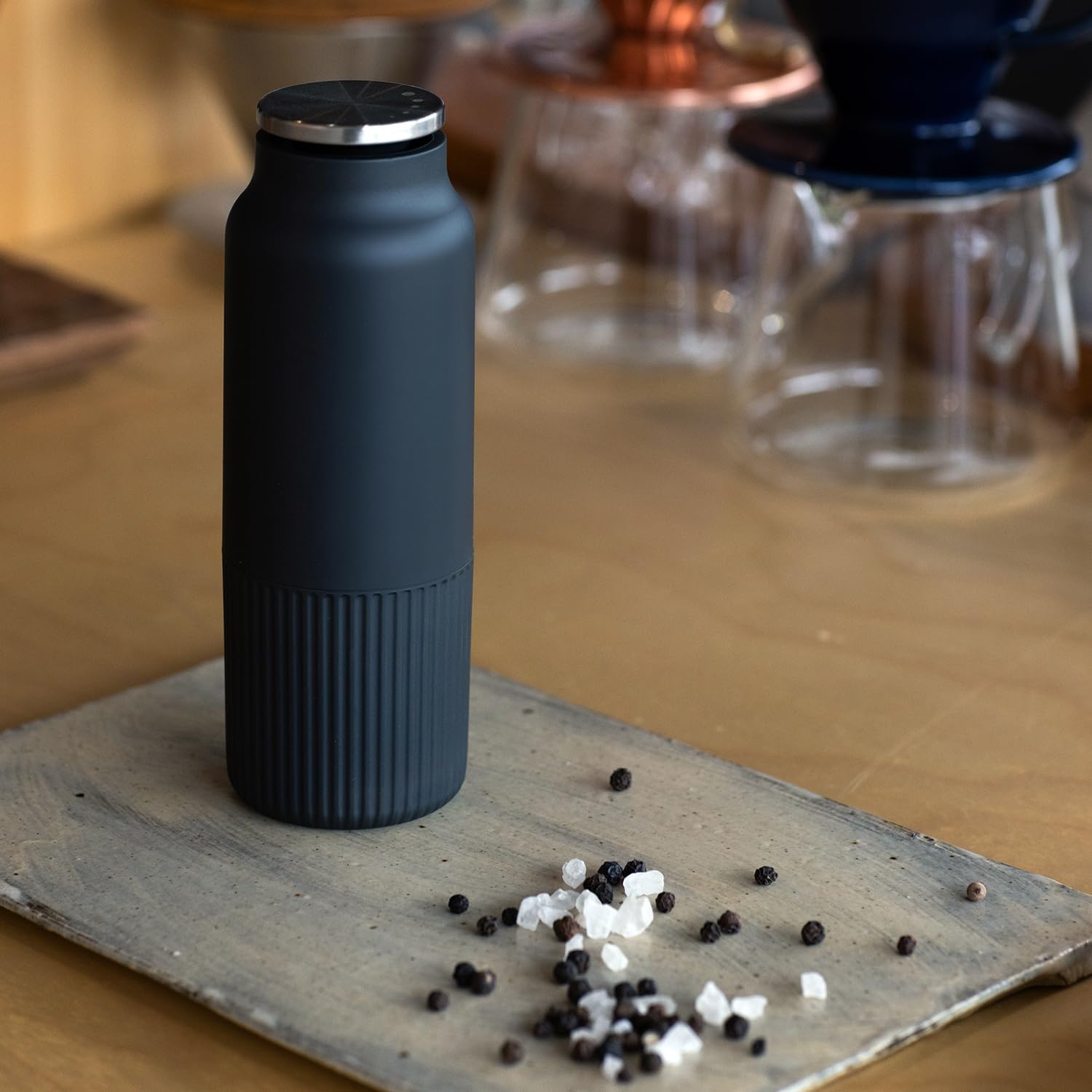 Manual Salt and Pepper Grinder Set Refillable Mills with Adjustable Ceramic Core Coarse to Fine Grinding Set of 2
