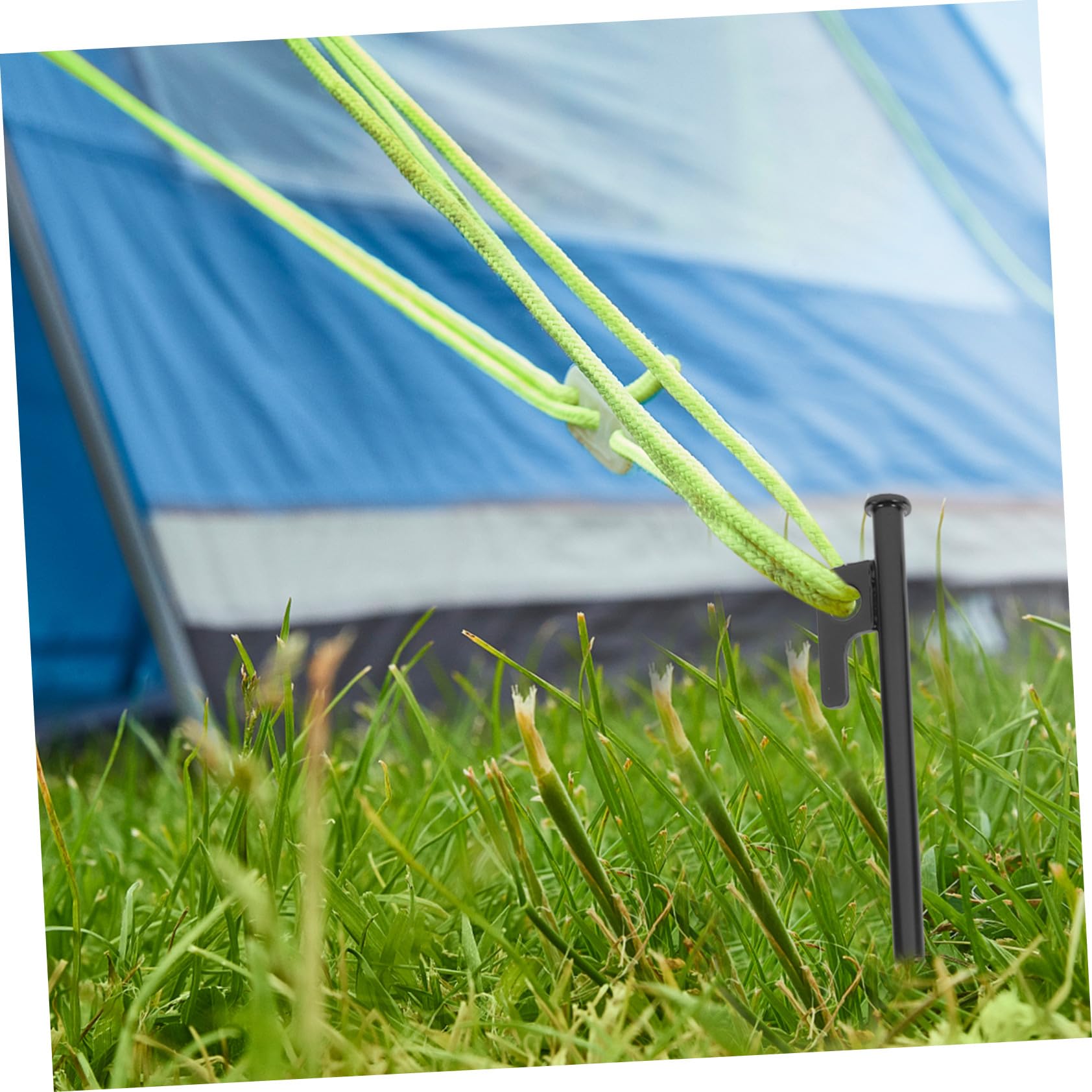 Piquets de Tente de Camping Robustes 40 Cm en Acier Renforcé, Lot de 4 Piquets Métalliques Noirs, Fixation Stable pour Sol Dur, Usage Extérieur, Camping, Randonnée et Plage