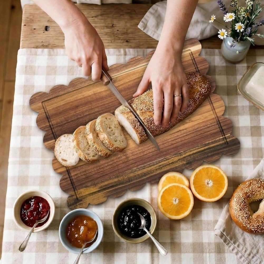 Set di 3 taglieri in legno di acacia, forma irregolare