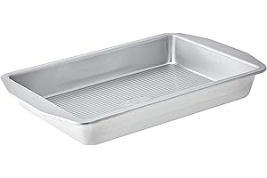 USA-Crafted Baking: Premium Aluminized Steel 9x13 Pan for Unrivaled Baking Experiences