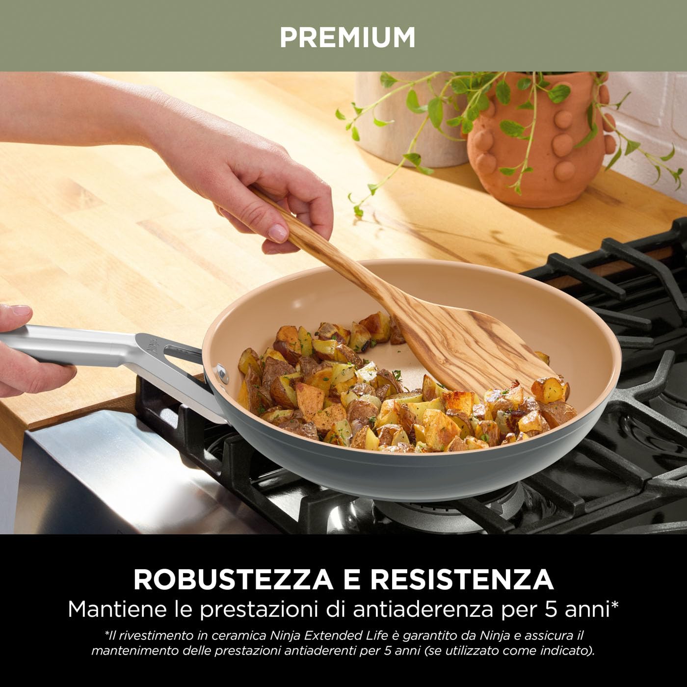 Ninja Padella in Ceramica a Lunga Durata da 28 cm, Antiaderente (senza PFAs, PFOAs, Piombo o Cadmio), Manico in Acciaio Inox, per Induzione e Forno fino a 285°C, Grigio/Terracotta, CW90028EUUKDB.