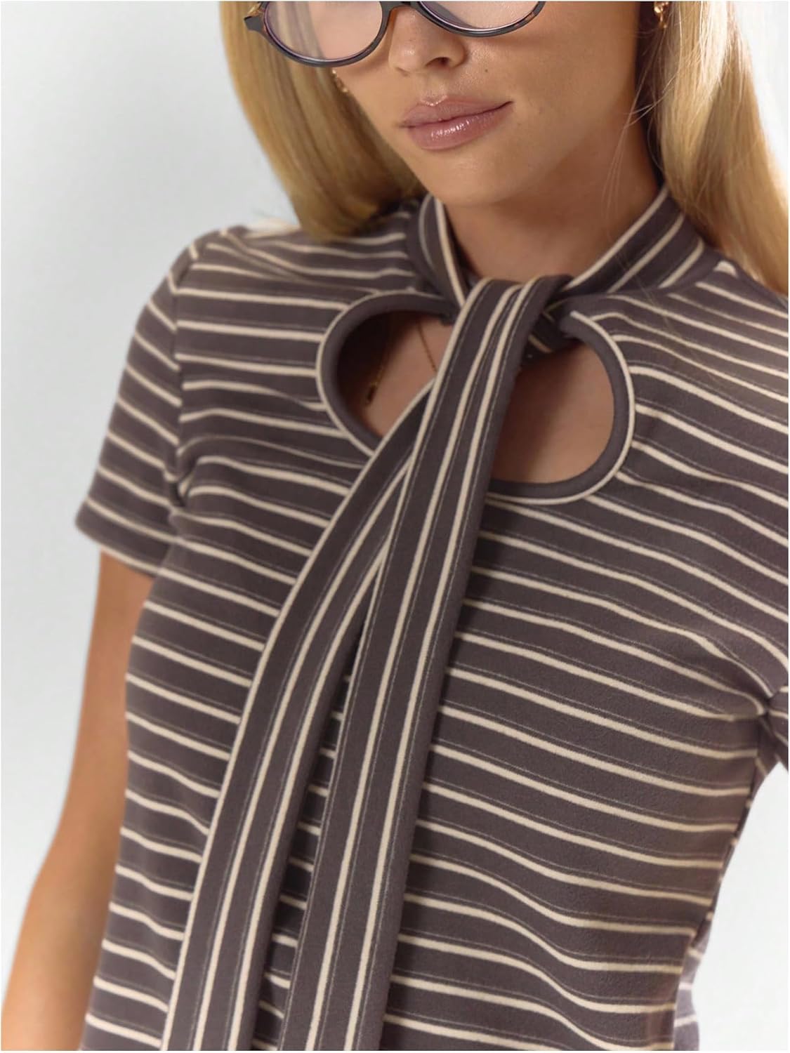 Milumia Women's Striped T Shirt Tie Front Short Sleeve Going Out Tee Tops - Image 4