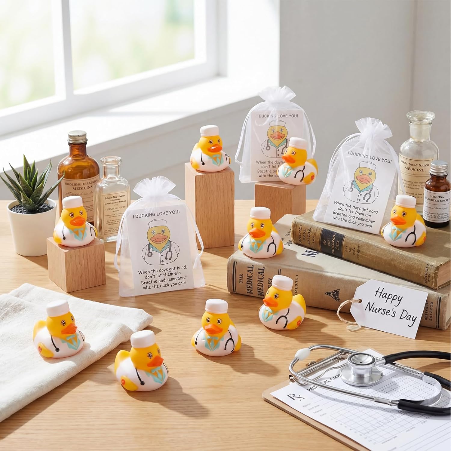 Leinuosen 30 Sets Nurses Week Gifts Nurse Thank You Gift 2.2" Mini Rubber Ducks with Appreciation Card and Organza Bag Nurse's Appreciation Gift Bulk for Women Men Nursing Staff Graduation Party Favor