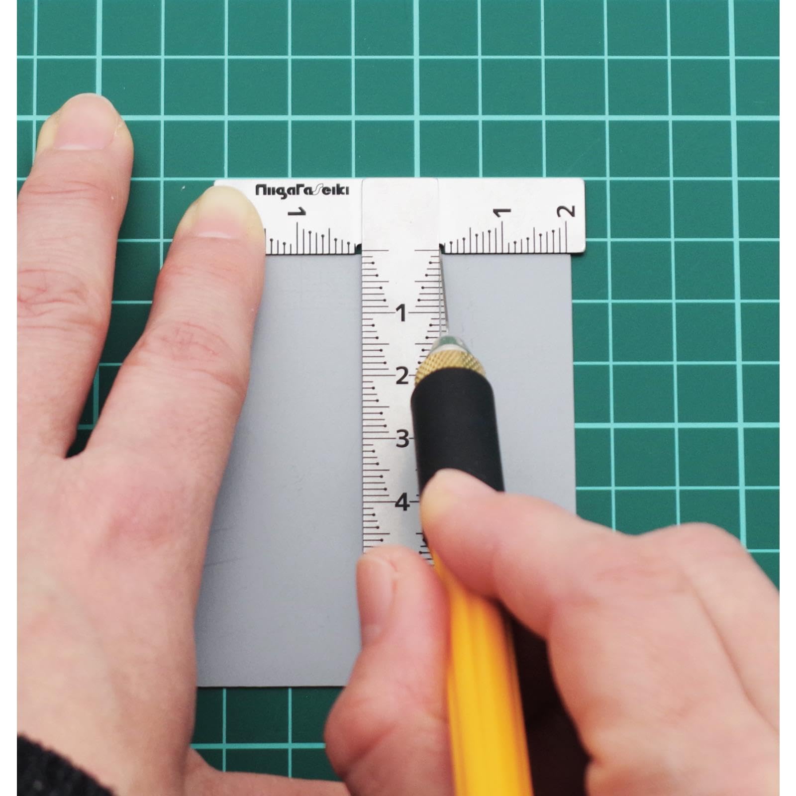 Amazon.co.jp: 新潟精機(Niigataseiki) SK 日本製 カッティングT型定規