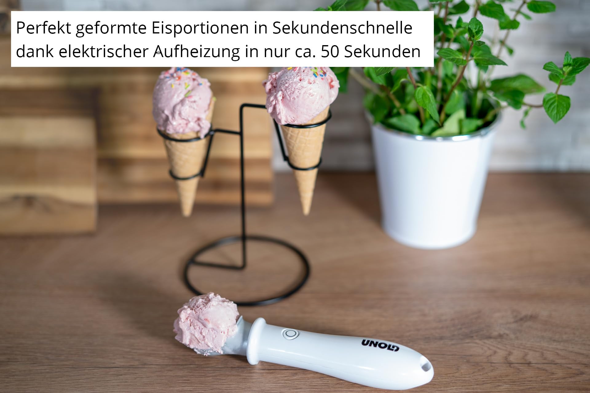 Unold 488990 Cuchara de helado calentada Carlo, tiempo de calentamiento corto, antiadherente, porción sin esfuerzo, muy ligera, cable de carga USB