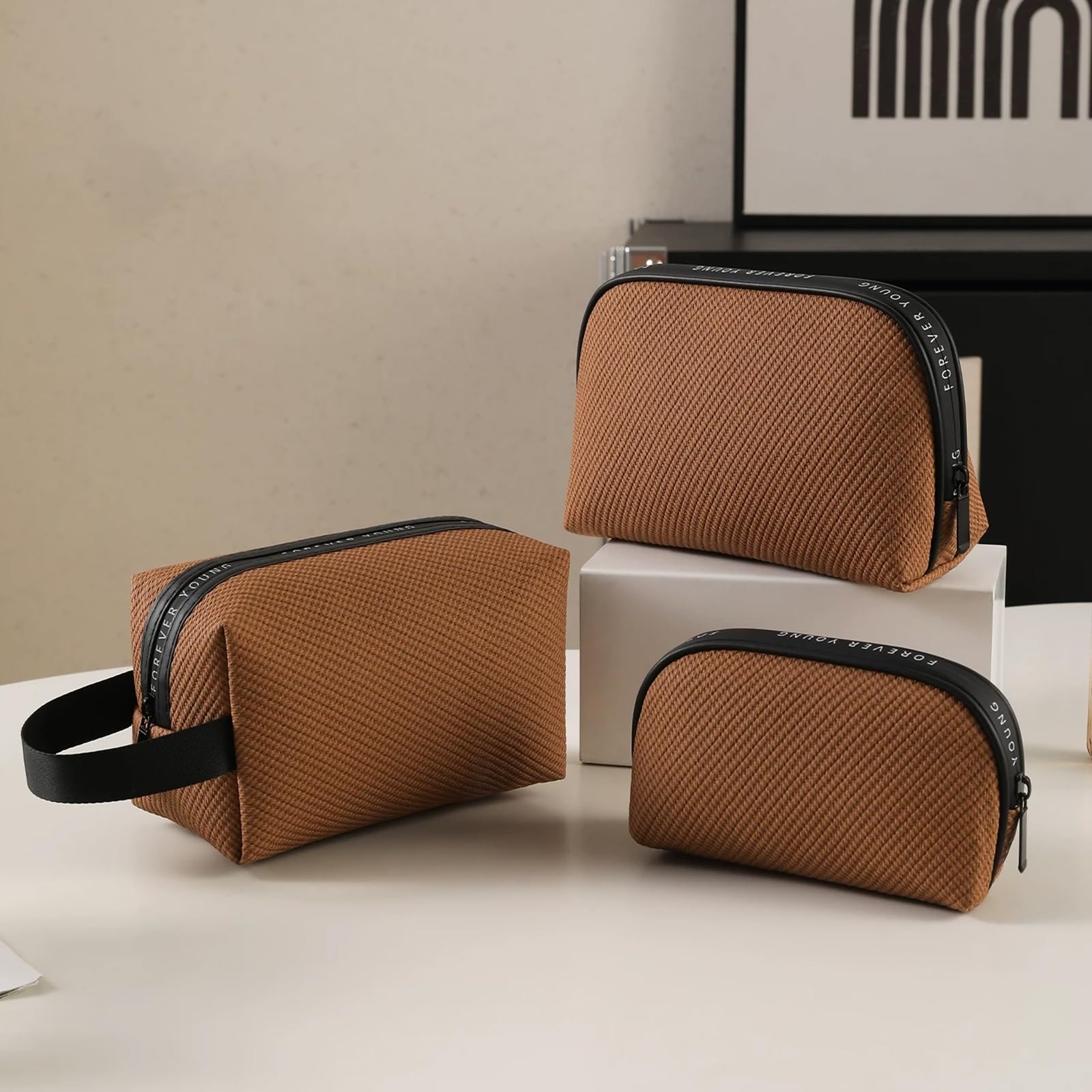 Borsa da Toilette Viaggio Donna ad Alta Capacità, Beauty Case Impermeabile con Ampia Apertura, Realizzato in Materiale PU, Dimensioni Compatte, Grande Capienza e Facile da Pulire(White)