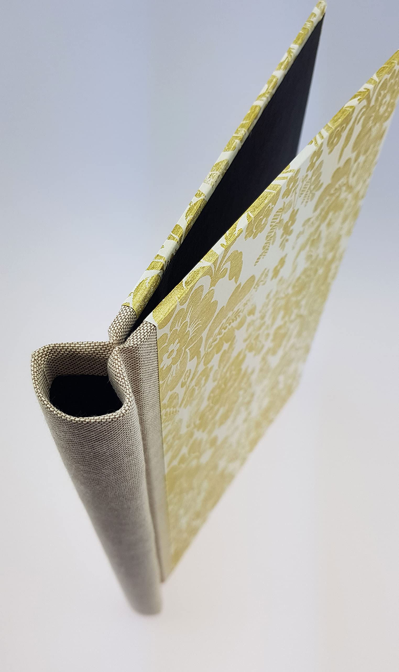 Klemmbinder Luxury Brokat Naturleinen, A4, Gold- und floralem Motiv, 22.5 x 30.8 cm, 3mm starke Buchbinderpappe, italienisches Dekorpapier, Naturleinenrücken
