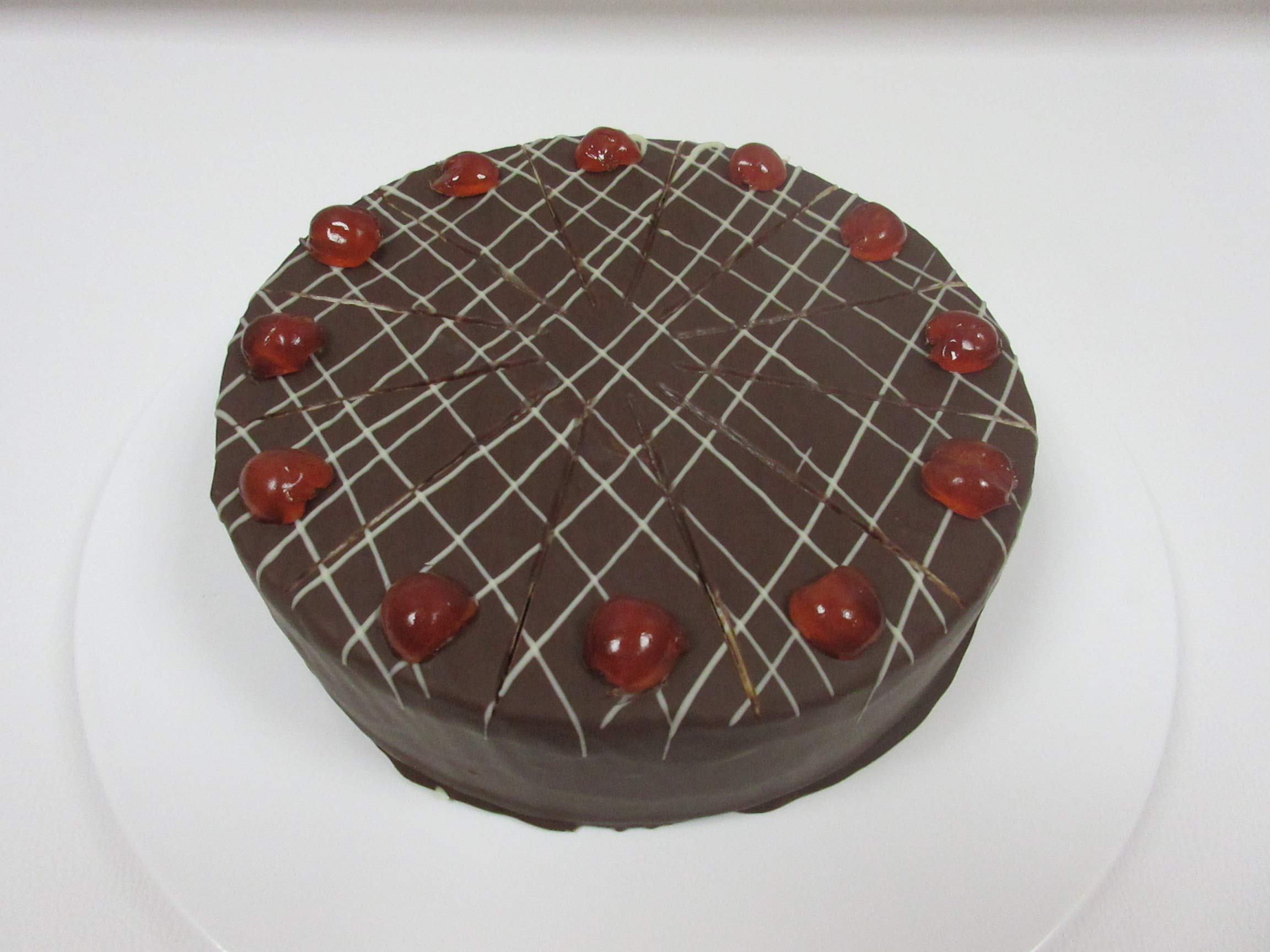 Vegane Kirsch-Creme Torte nach Schwarzwälder Art mit Alkohol