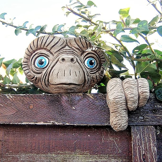 Outdoor Statues, Tree Face Garden Ornaments Outdoor, Alien Garden Decoration, Gardens Face Tree Decoration, Whimsical Sculpture Resin Statues for Patio, Balcony, Yard, Housewarming Gifts