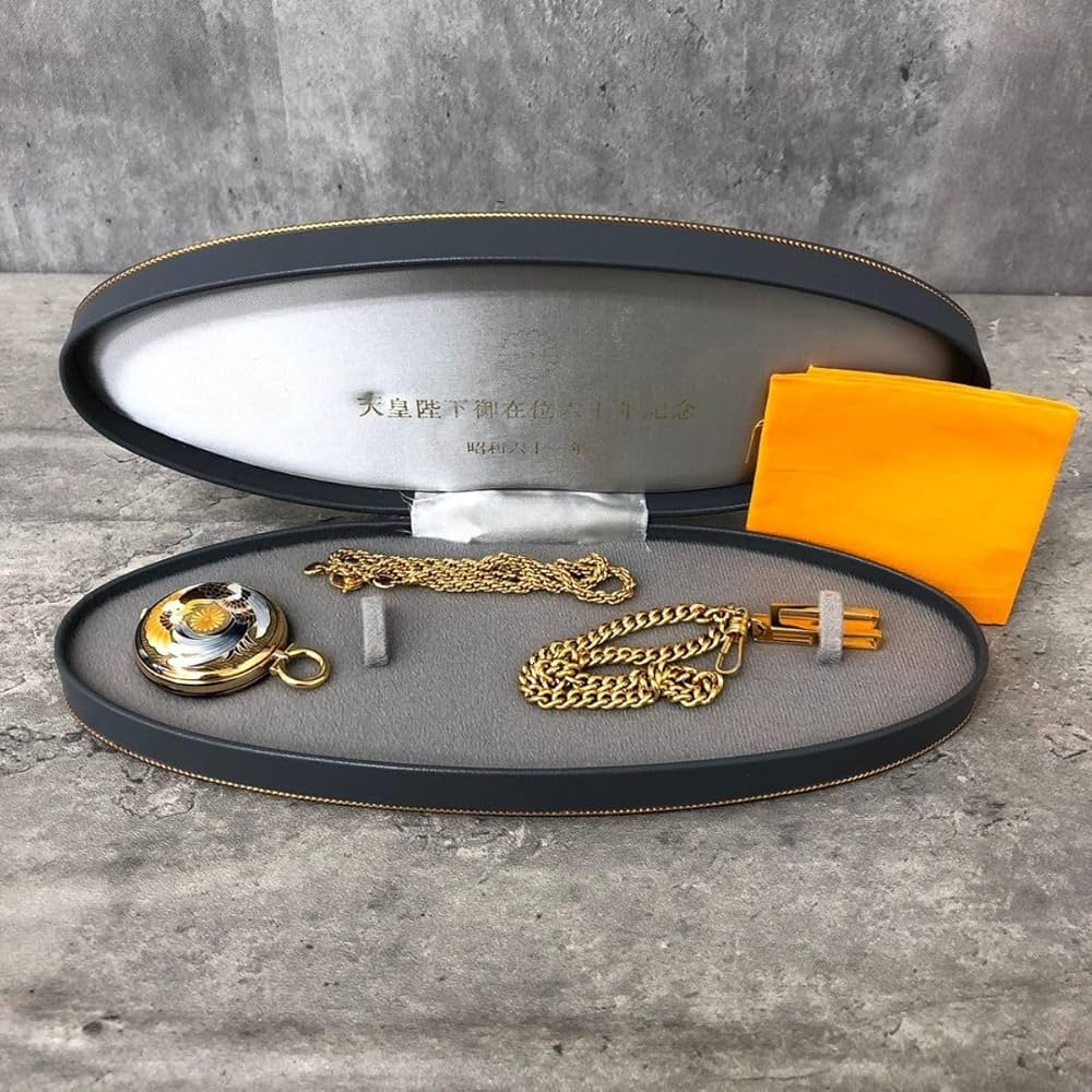 Amazon.co.jp: 皇室特別記念品 天皇陛下御在位60年記念 高級