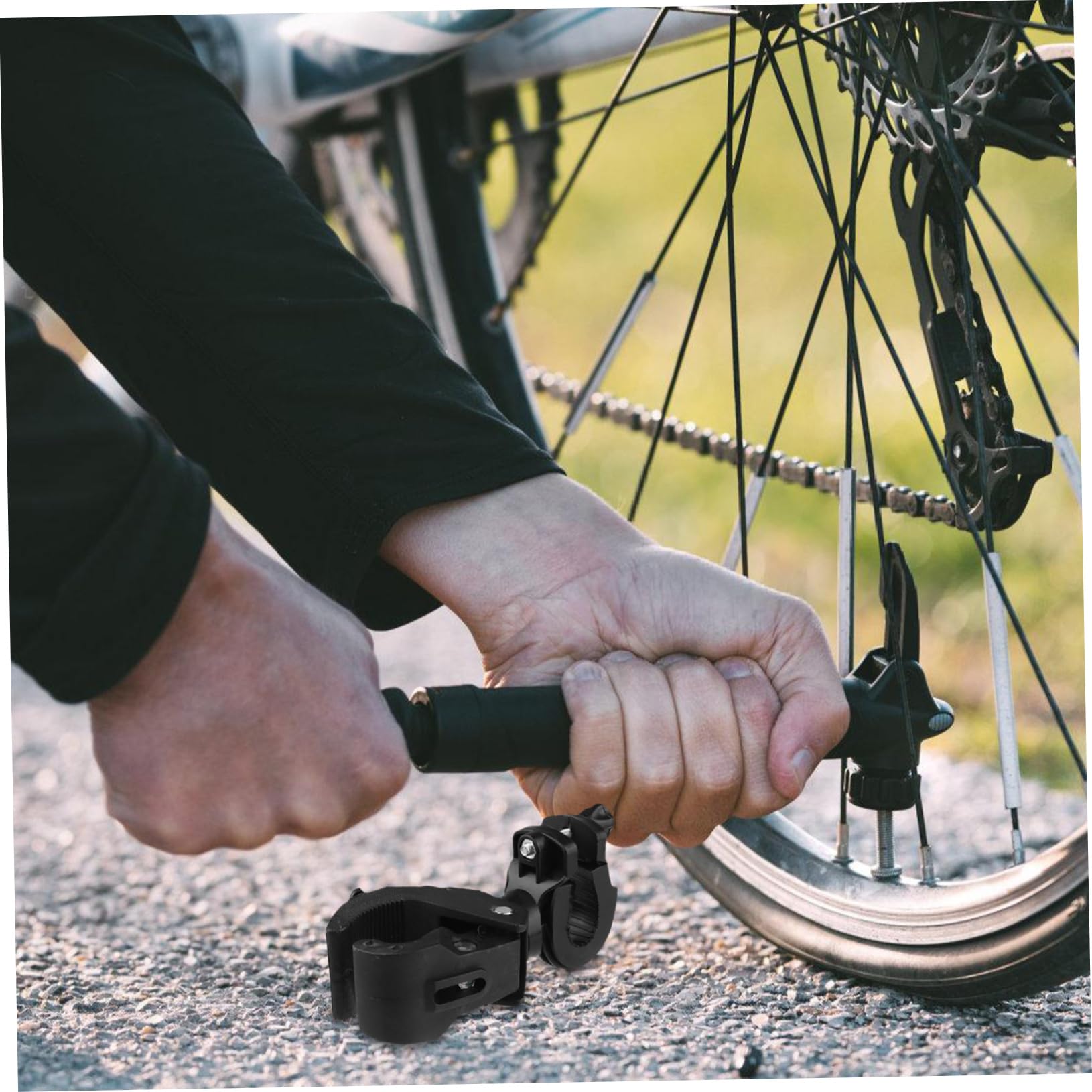 BESPORTBLE 2pcs Bike Headlight Bracket Rotatable Flashlight Holder for Handlebar Lightweight Plastic Lamp Rack for Outdoor Cycling Compatible Road Bikes Black