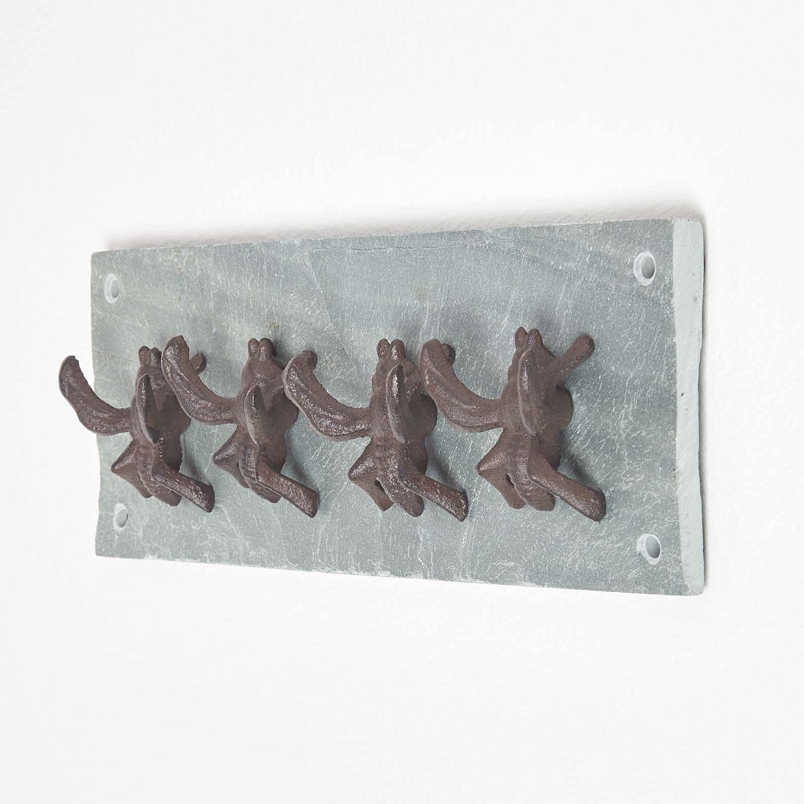 HOMESCAPES Cast Iron Bumble Bee Wall Mounted Coat Hooks on Slate Plate Vintage Style 4 Hangers for Indoor and Outdoor Use