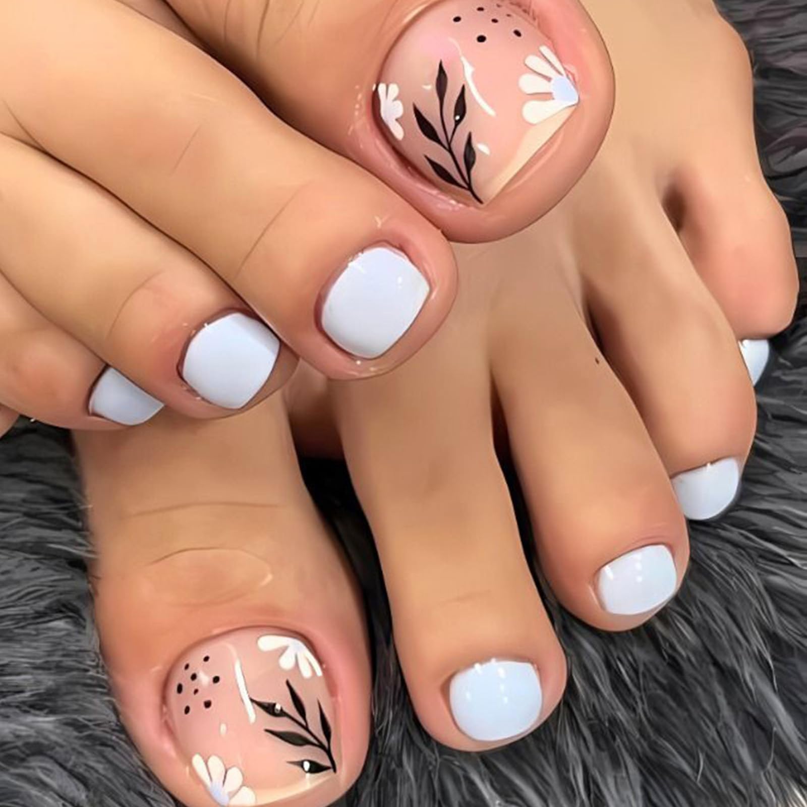 GCSQW Press on Toenails Short Square Fake Toe Nails with Flower Leaf Designs White Floral Toe Nails Press ons Artificial Nails Glossy Full Cover