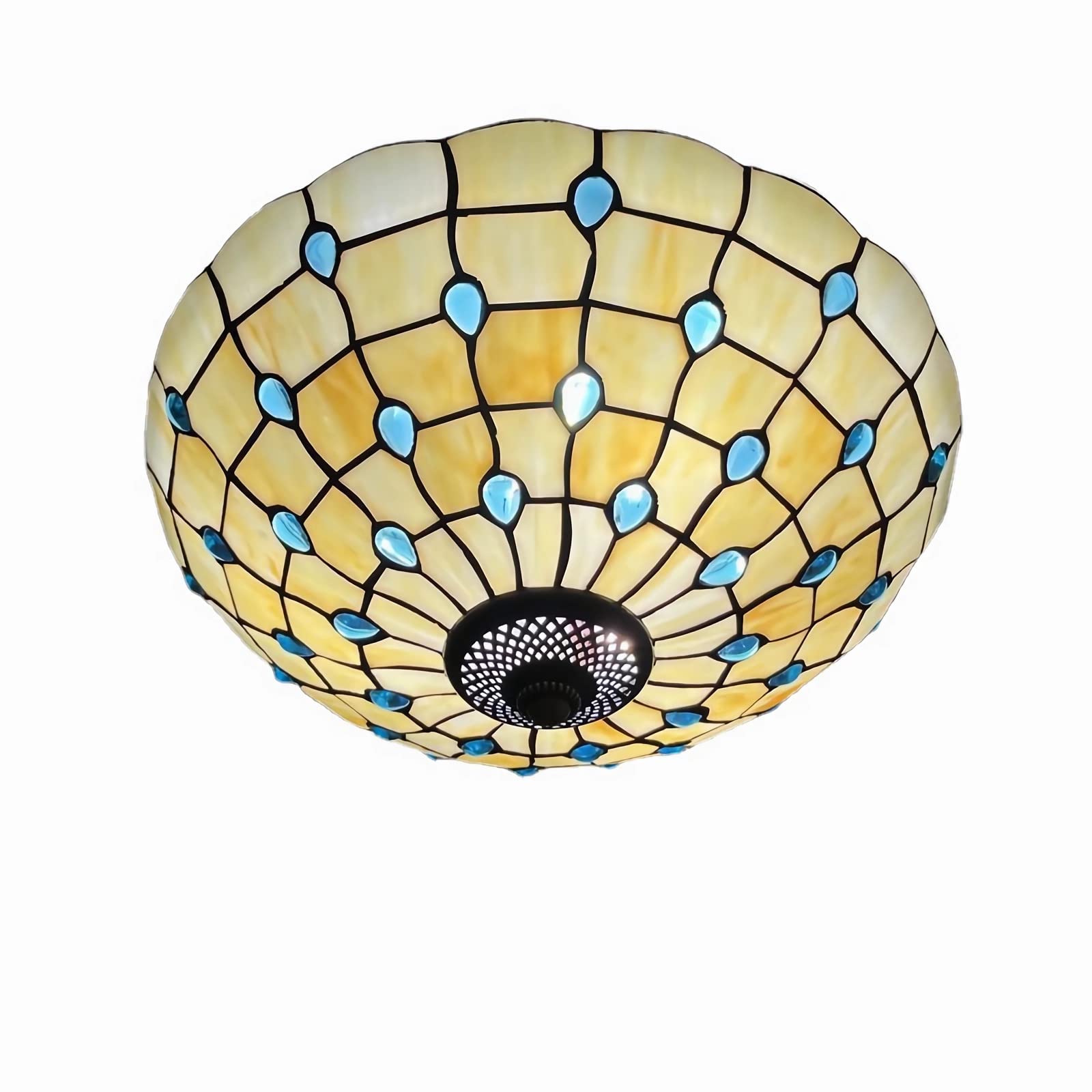 Plafonnier Tiffany en verre teinté pour adoucir la lumière du salon