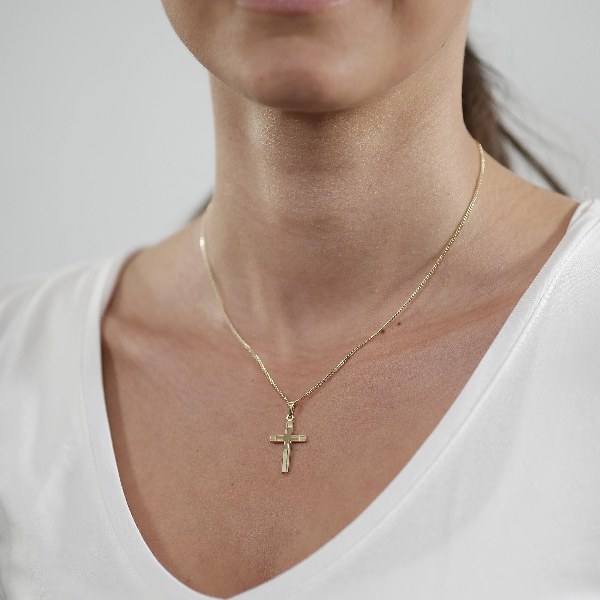 trendor Kreuz-Anhänger Gold 333 mit goldplattierter Halskette 35751