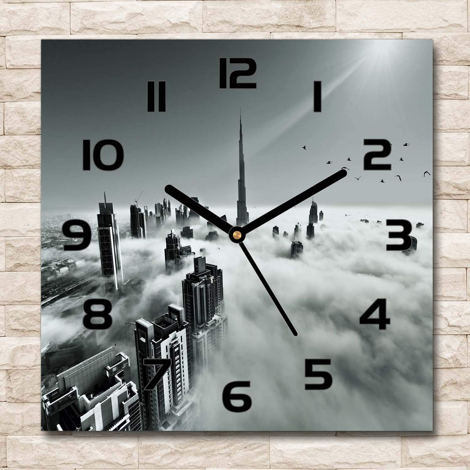 Tulup Glas-Wanduhr 30x30 Cm - Gehärtetes Sicherheitsglas, Schwarze Zeiger, Braunes Wellenmuster