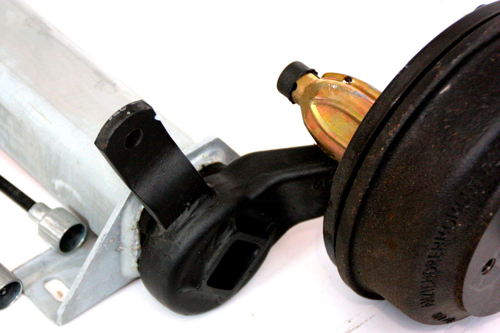 trailer parts4u HAPERT Anhängerachse CB 1355 1350kg Achse inklusive 2X Bremsseil a = 1100mm LK 112 x 5 12x5 gebremst für HAPERT Anhänger