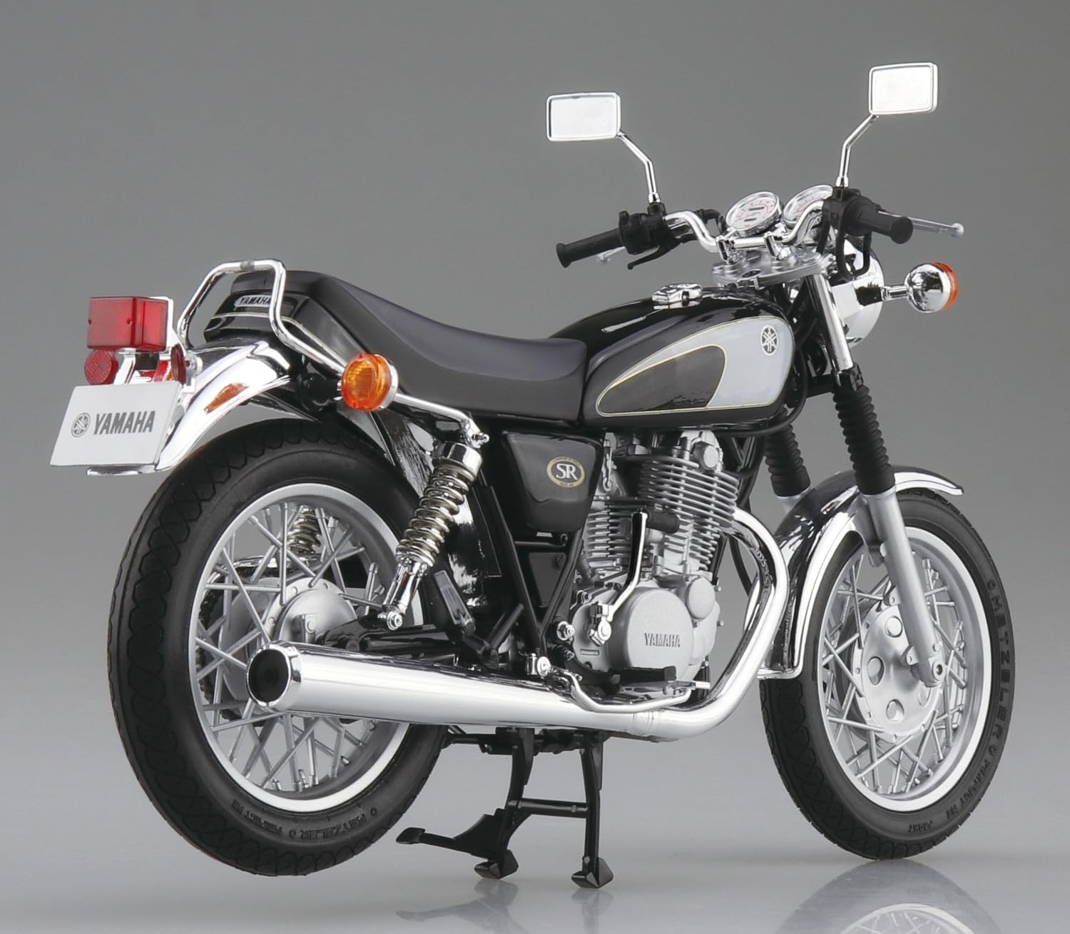 Aoshima 1/12 Yamaha 1JR SR400 / 1JN SR500 '96