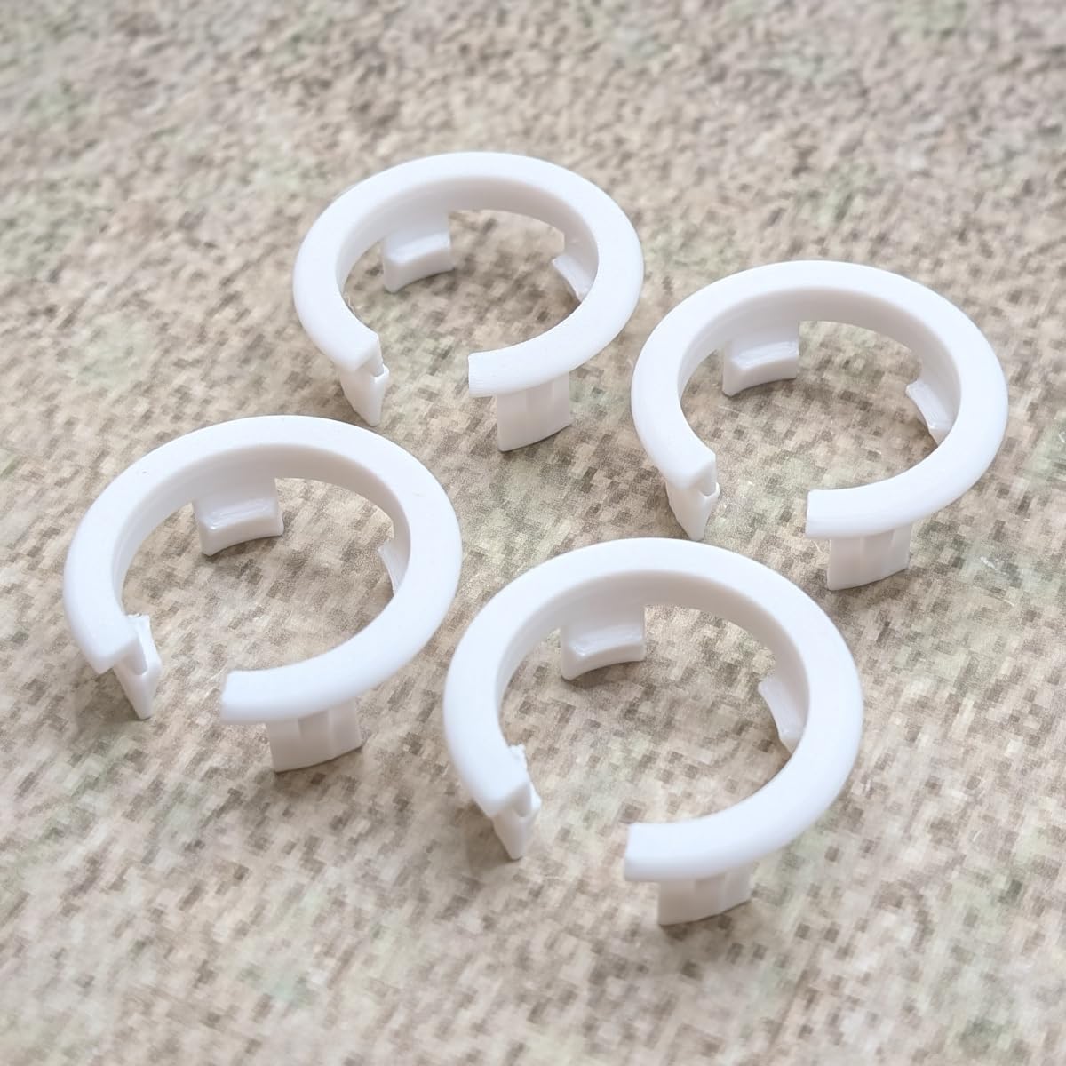 ULEIVA Replacement Clamping Bushing, Pack of 4, White, Compatible with EURA Radiator Side Panel - Image 3