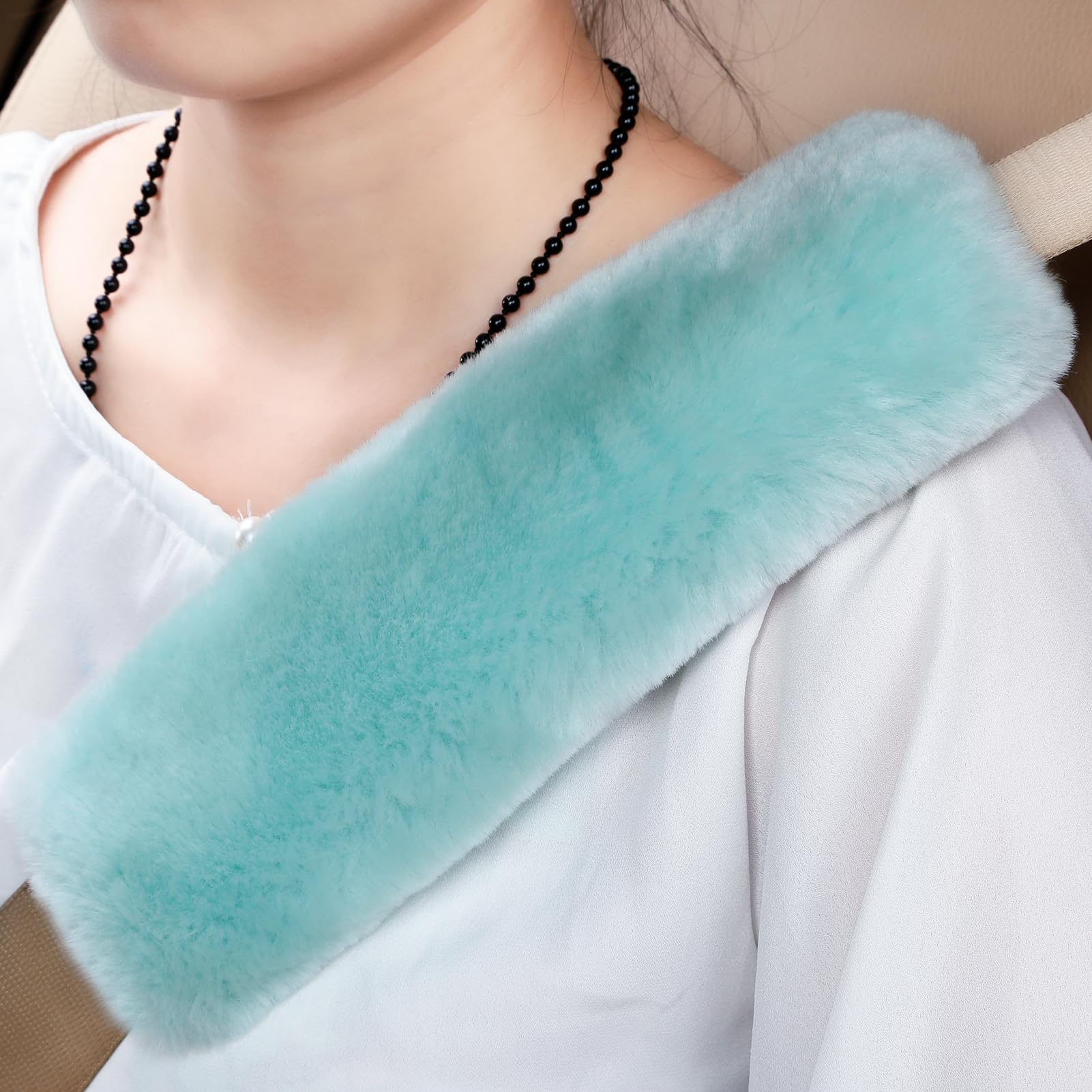 OGLAND Genuine Sheepskin Soft Fuzzy Car Seat Belt Pad, Comdy Fluffy Seatbelt Straps Cover for Shoulder Pad Neck Cushion Protector Car Accessories(Mint