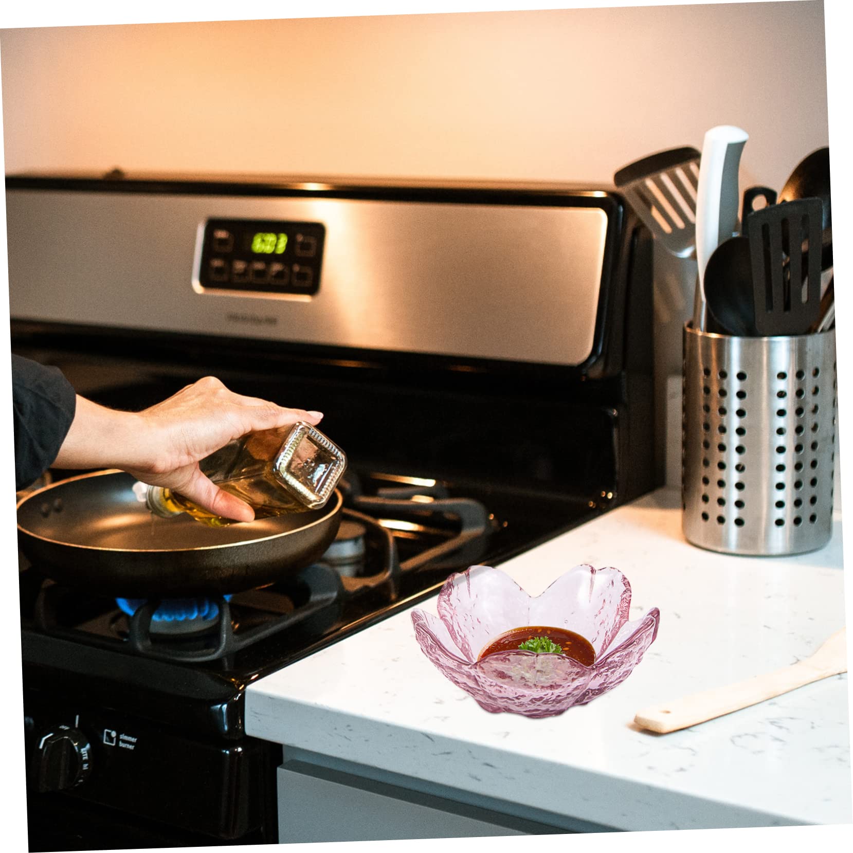 FUNOMOCYA 2pcs Glass Cherry Blossom Dish Dip Small Condiment Bowls Japanese Plates Japanese Snacks Pink Jewelry Food Sauce Dish Sauce Cups Floral Plates Tea Seasoning Dish Ceramics