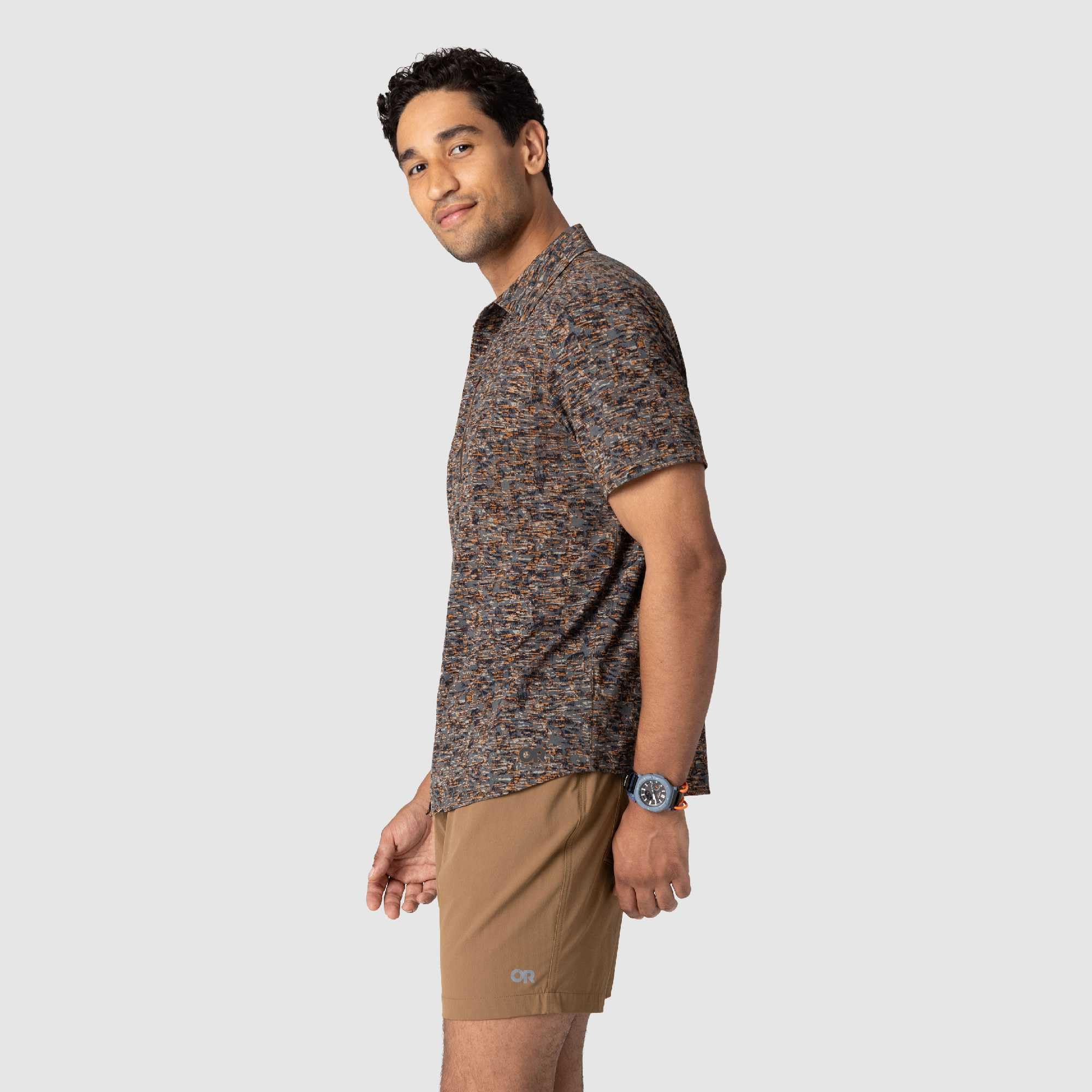 Outdoor Research Astroman - Camiseta de manga corta para hombre, ligera, UPF 30+, con botones a presión, transpirable y elástica
