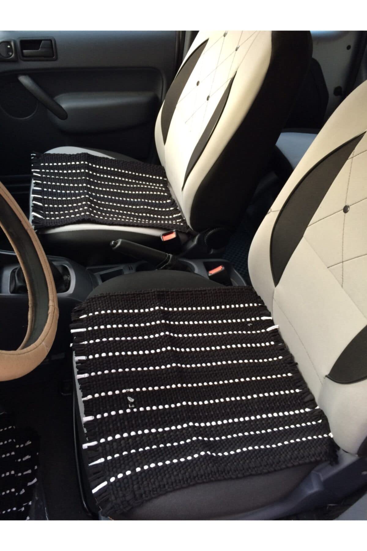 Terletmez Oto Kilim Ön Ve Arka 3 Lü Serme Set Oto Minderi
