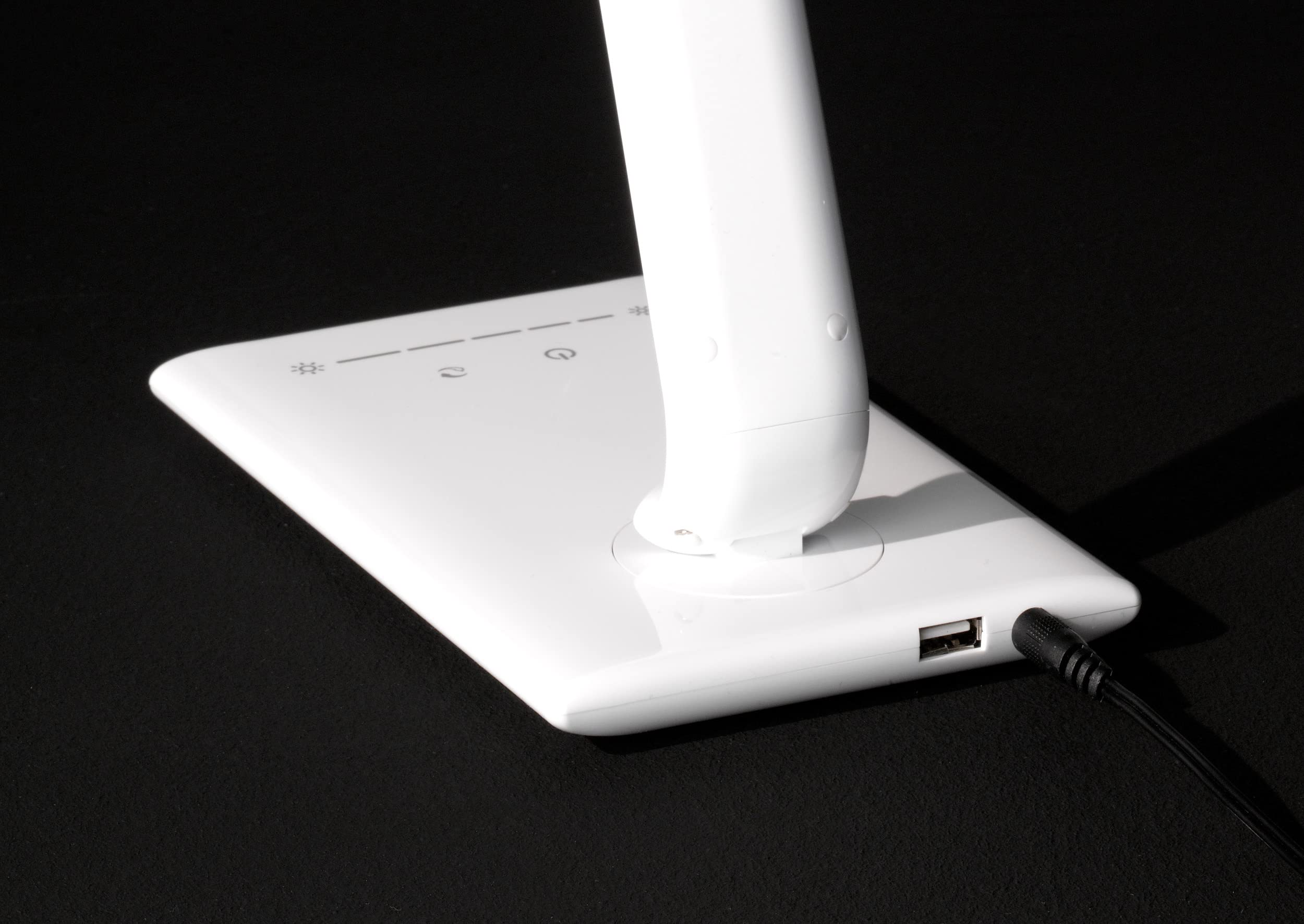ACTION by WOFI Tischleuchte, 1-flammig Tubac Energieeffizenzklasse A+ mit USB Anschluß stufenlos dim, 846901060000, Weiß