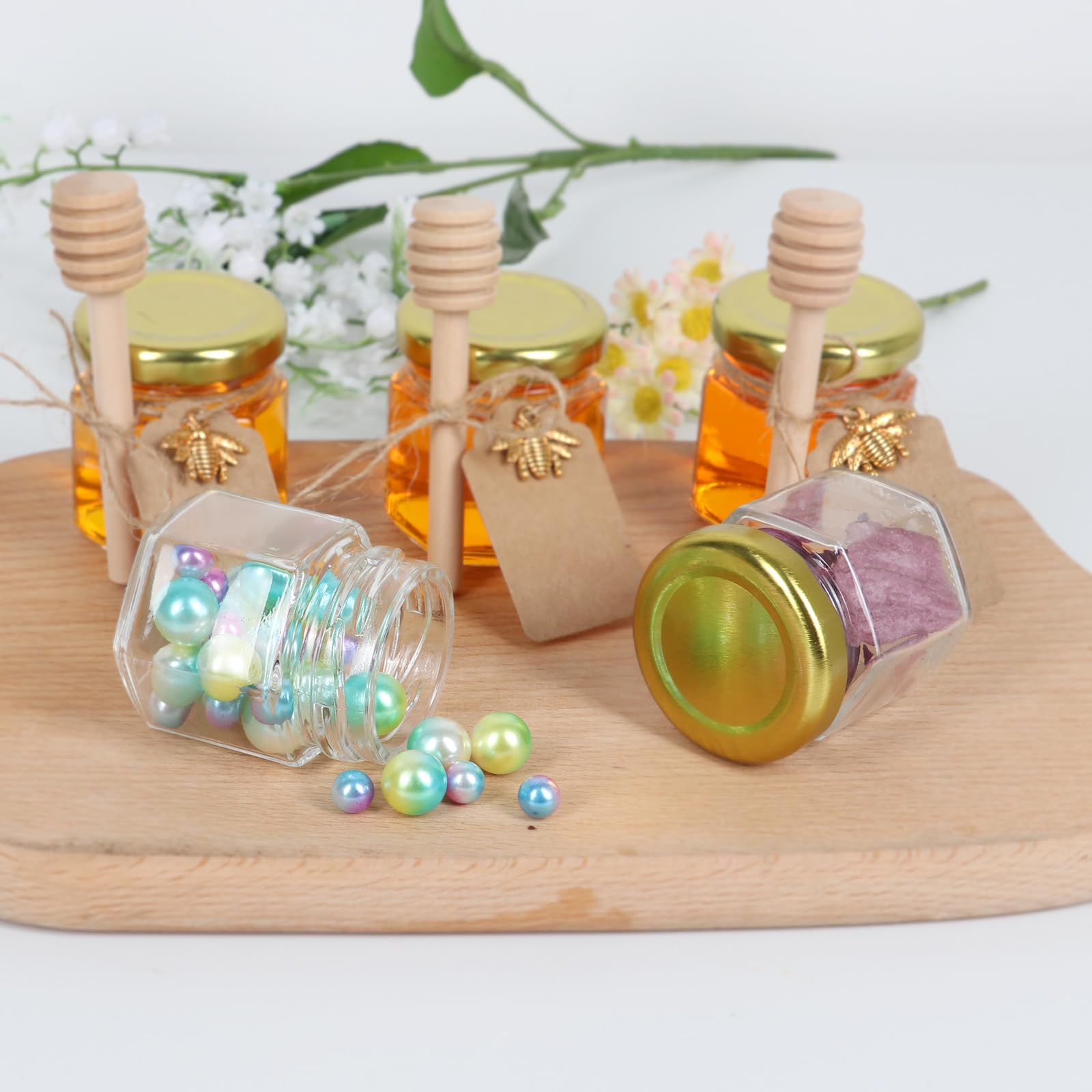 40 Pack 1.5 OZ Hexagonal Mini Pot De Miel En Verre Avec Cuillère En Bois, Couvercle En Or, Pendentif Abeille, Sac Cadeau, Carte De Remerciement - Parfait Pour Les Cadeaux De Bébé