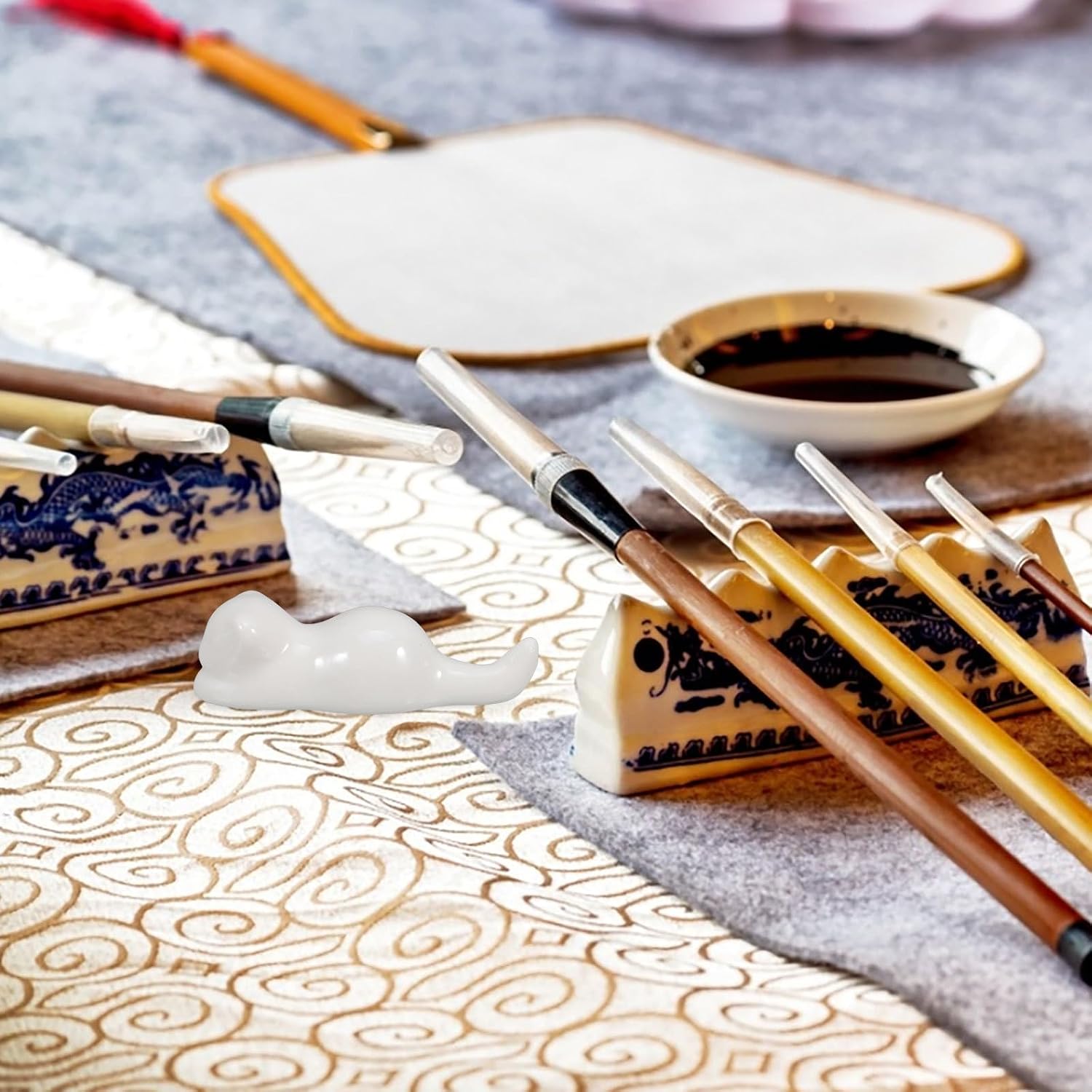 6pcs Ceramic Cat Shaped Brush Holders for Pen and Calligraphy