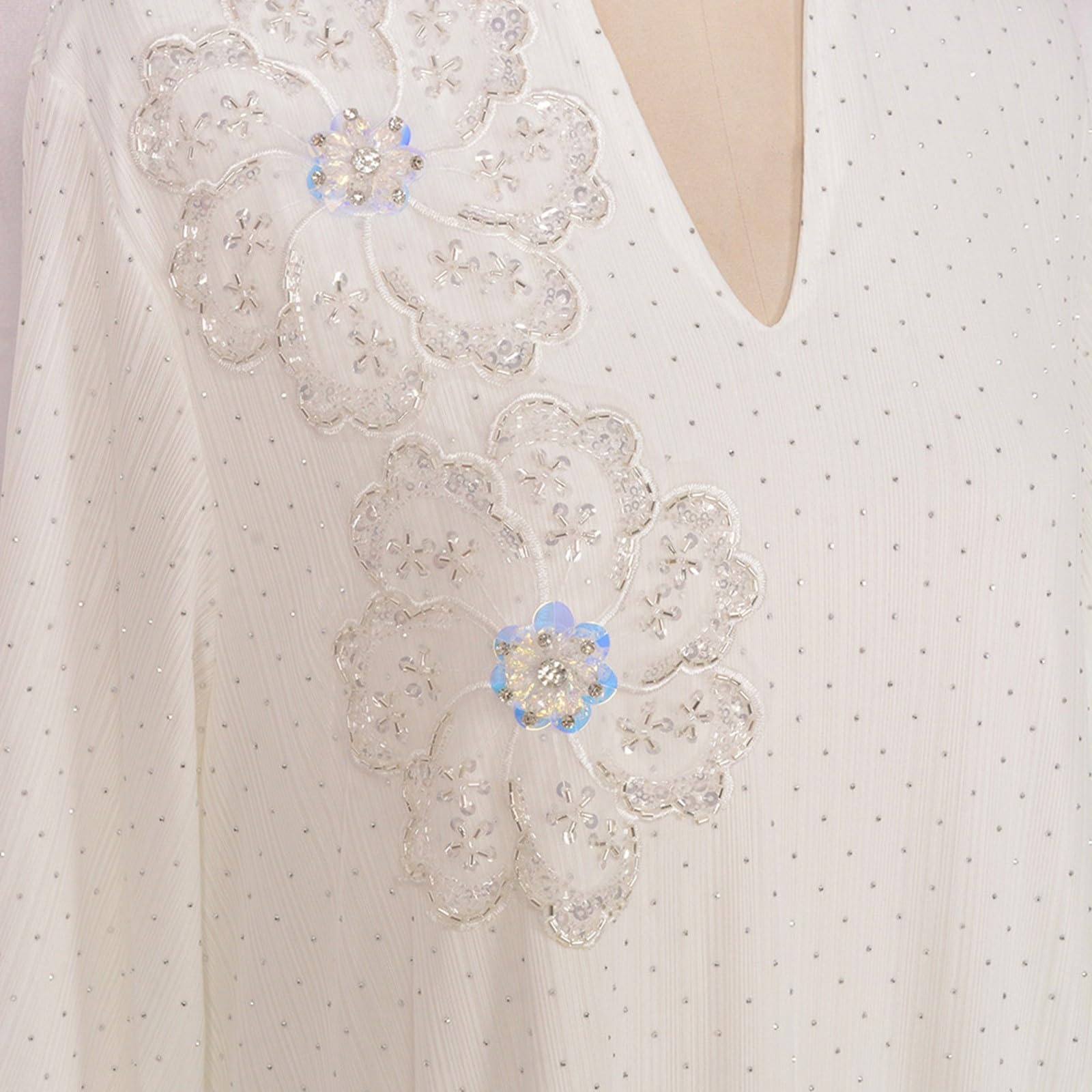 Elegante Abito Musulmano a Maniche Lunghe, Ampio, con Perline di Strass e Applicazioni Floreali