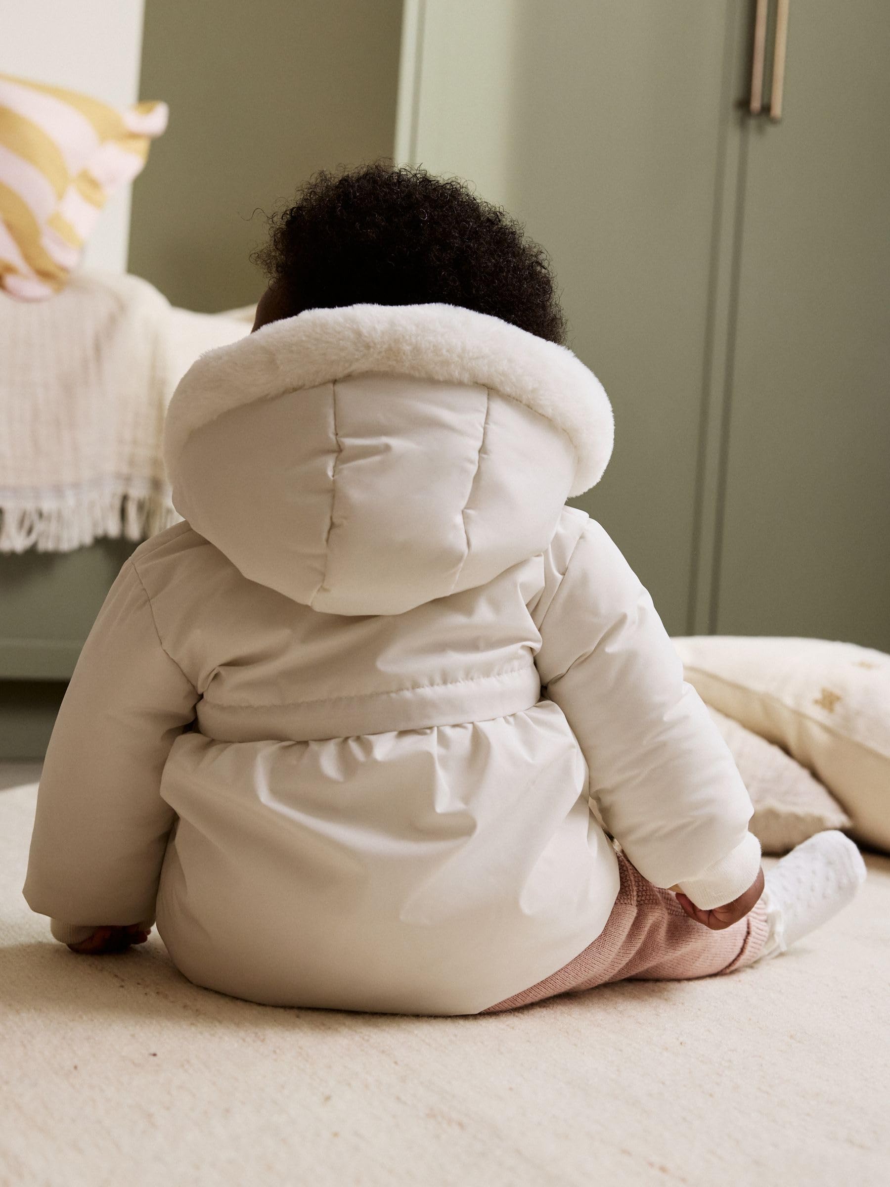 NEXT Bebés niña Chaqueta acolchada con pajaritas para bebé
