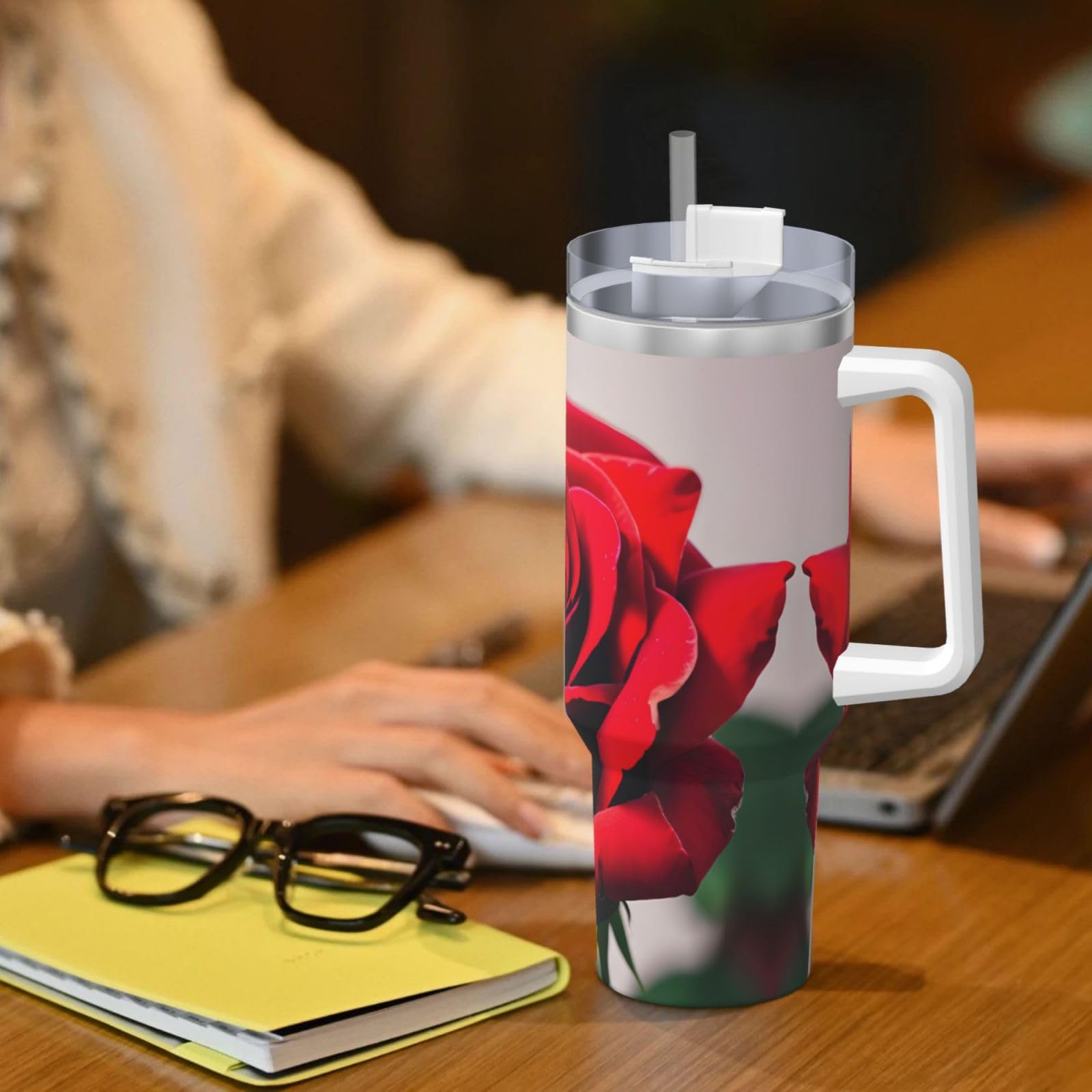 A Red Rose 1 Wasserflasche aus Edelstahl, doppelwandig, isoliert, mit Griff und Strohhalm-Deckel, 1,2 l