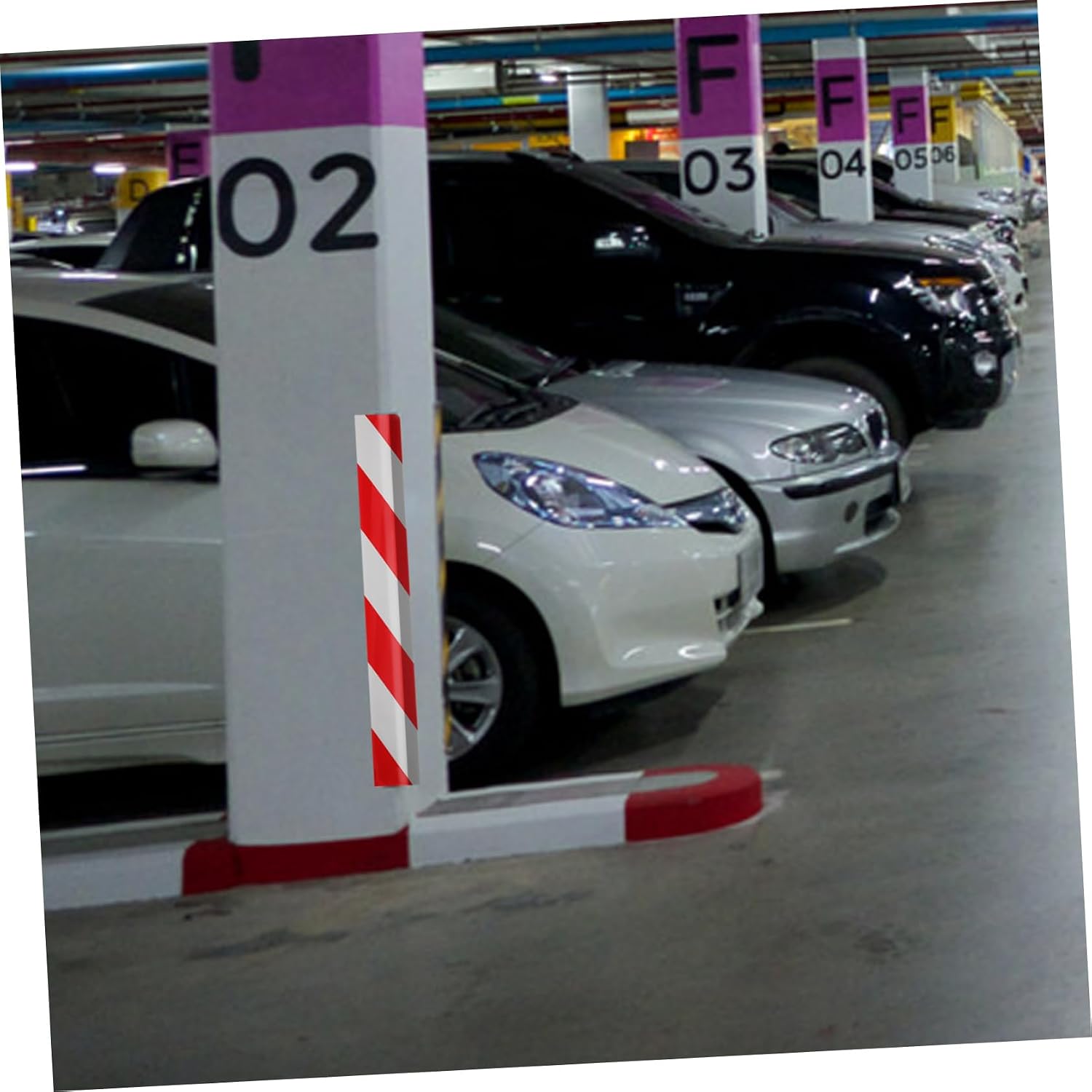 4Pcs Foam Garage Wall Protectors Reflective Corner Guards for Car Parking Anti-Collision Bumper Protection Suitable for Garage and Basement Walls