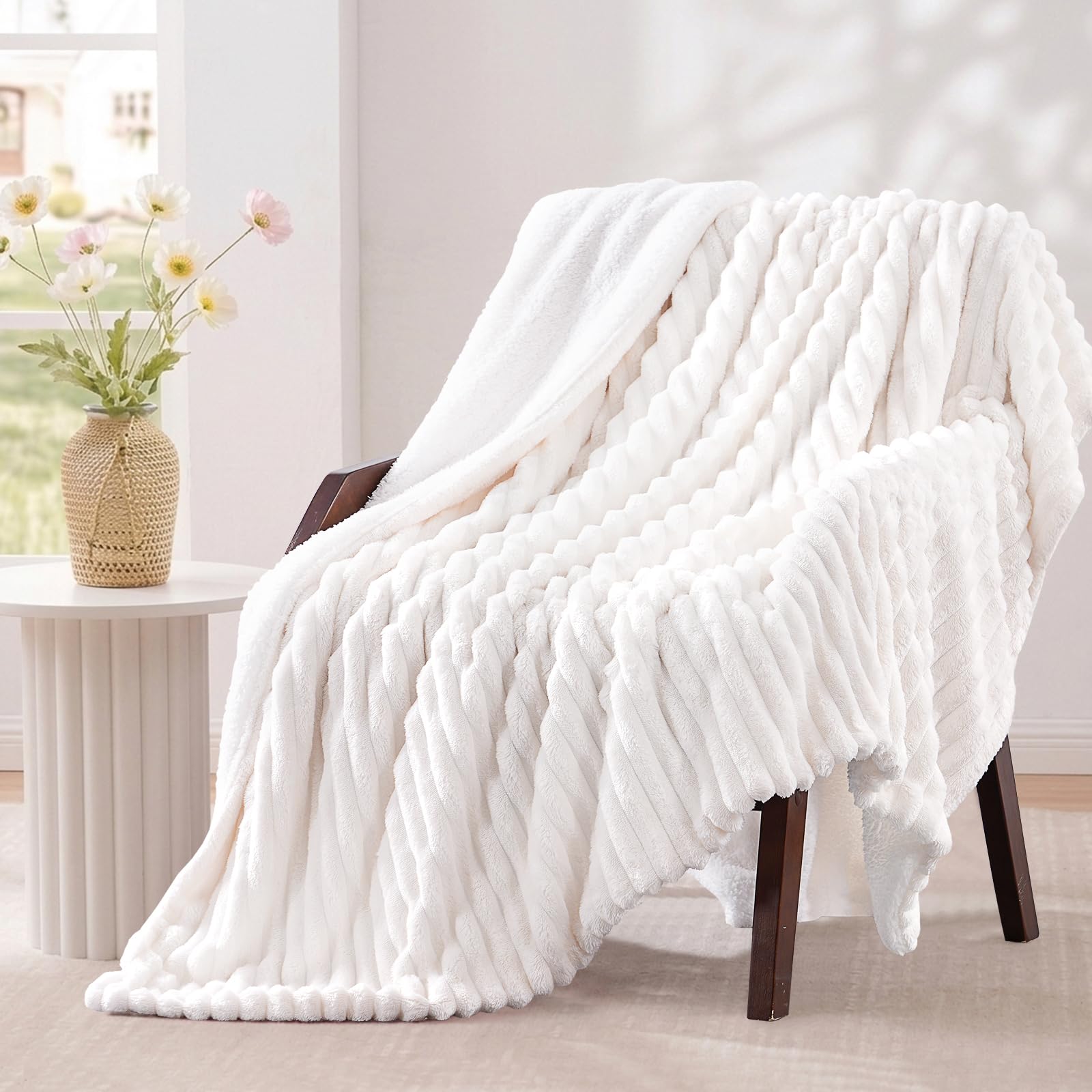 Aisbo Sherpa Fleece Throws for Sofas Single - Fluffy Bed Blanket, White