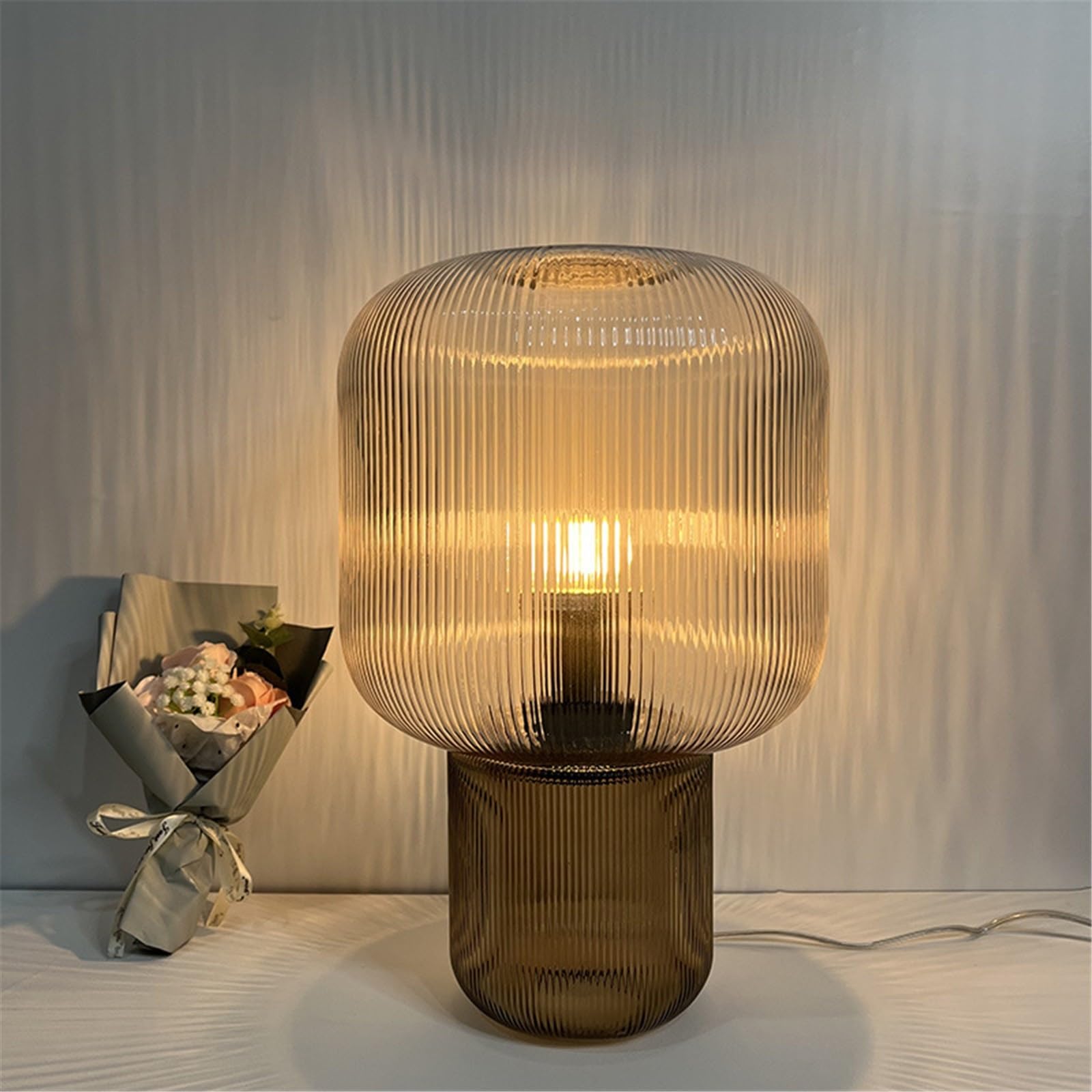 Affascinante Lampada da tavolo in vetro, decorazione for camera da letto, comodino e soggiorno Arredamento per la casa