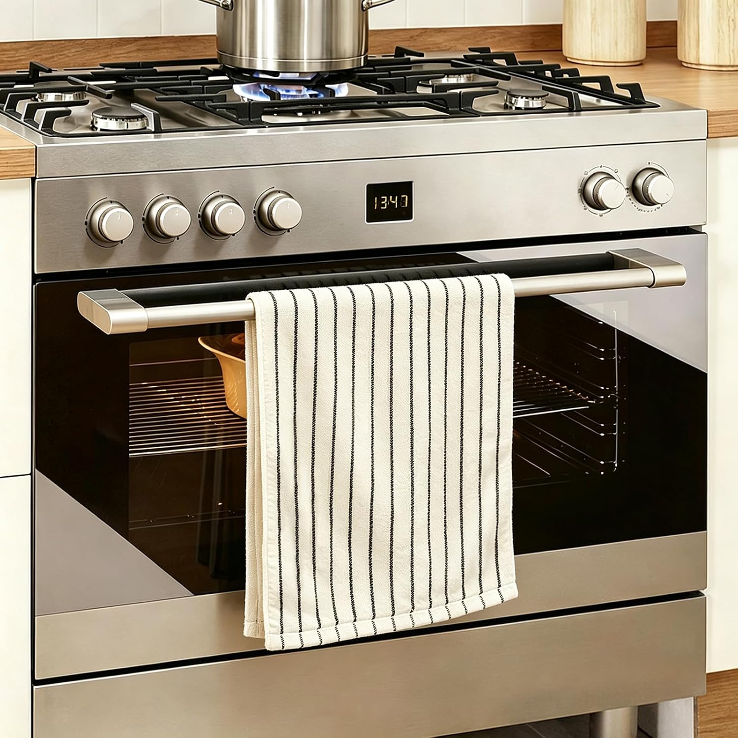 Striped Kitchen Towels for Family: Decorative Classic image 2