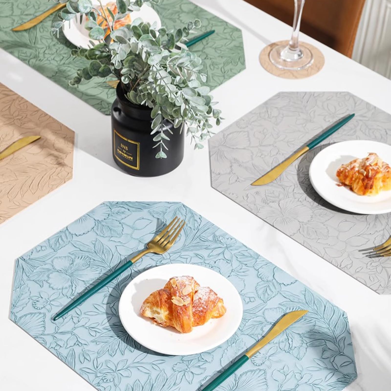 Décoration de Table, Sets de Table, Ensemble de Sets de Table imprimés pour la Cuisine et la Salle à Manger, en Similicuir résistant à la Chaleur, antidérapant et imperméable.