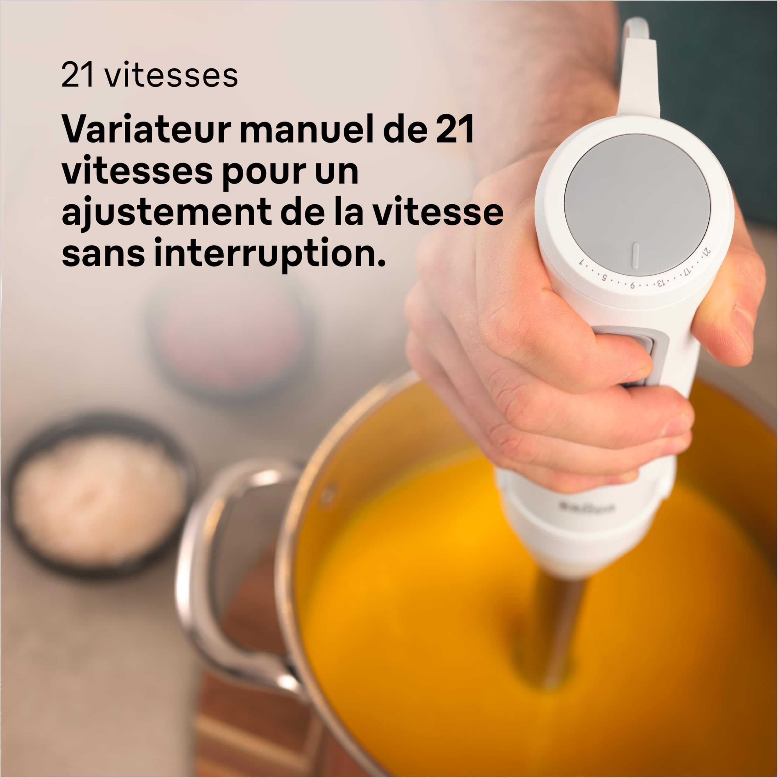 Braun MultiQuick 5 - Mixeur Plongeant avec mini hachoir et Fouet pour Soupes, Smoothies et Milkshakes, 21 Vitesses + Turbo, mini hachoir 500ml, Verre Doseur 600ml, 1000W, Blanc (MQ50236M)