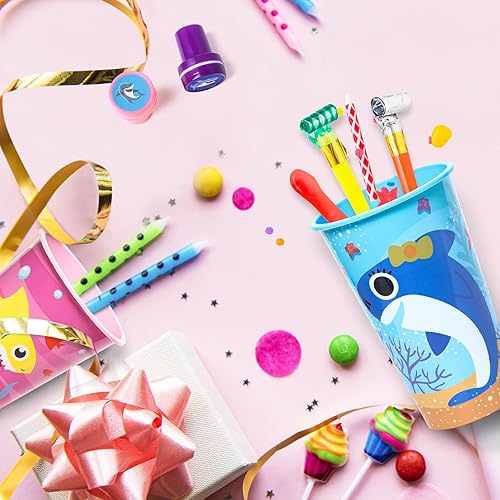 Miniatura 7 de Lidmada Vasos de regalo con tapas para fiestas de tiburón, paquete de 24 tazas de fiesta de cumpleaños en 4 colores, 16 onzas de plástico con