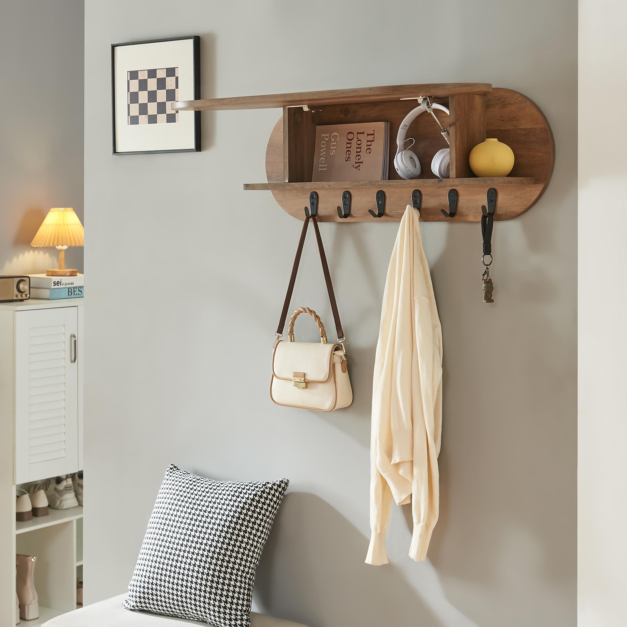 [en.casa] Étagère Murale avec 6 Crochets et Compartiment de Rangement Étagères Latérales Portemanteau Moderne pour Accessoires Chambre Entrée Panneau de Particules Métal 30 x 80 x 16 cm Effet Noyer