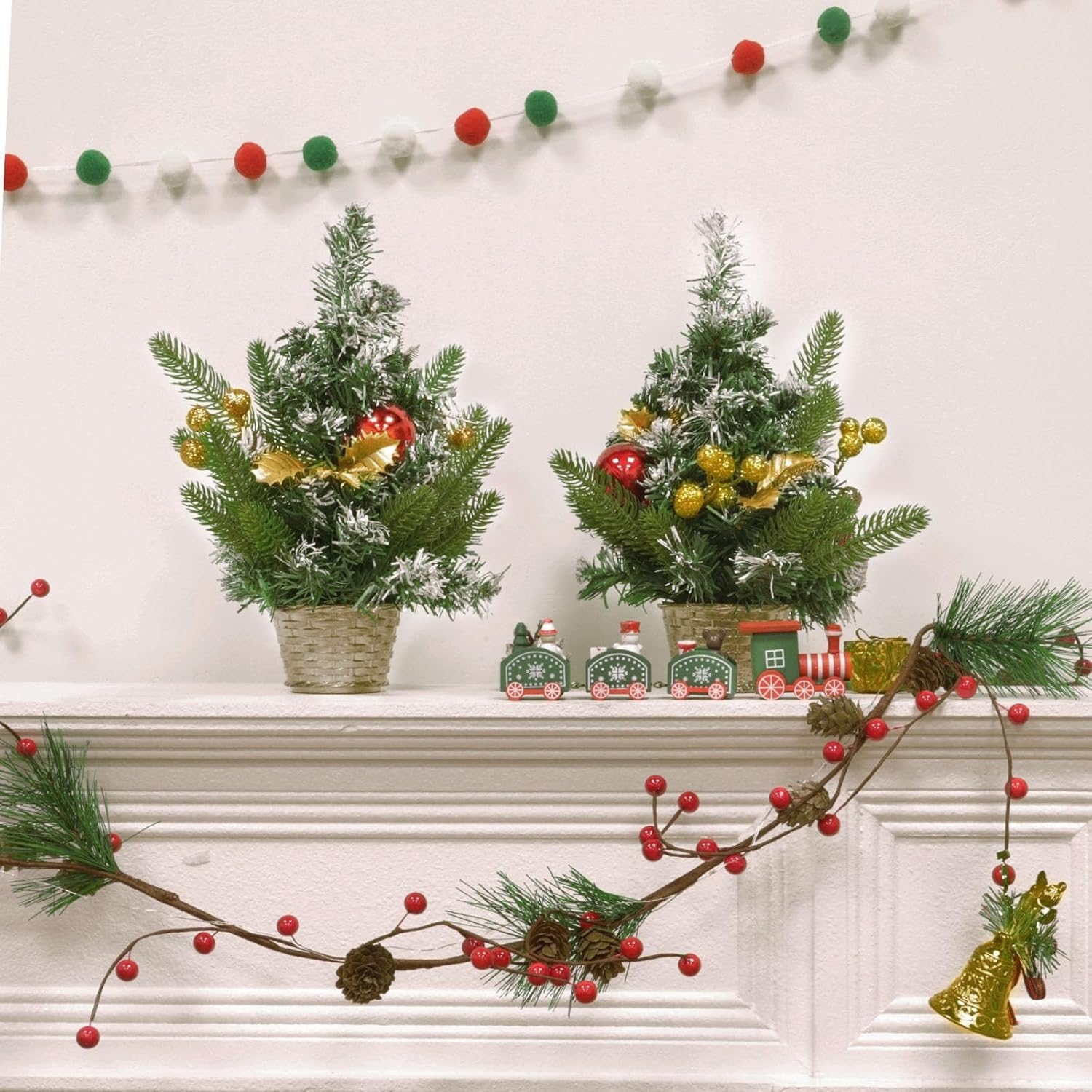 4er-Pack 30 cm/12 Zoll Mini-Tischweihnachtsbaum mit schneebedeckter Spitze, künstlicher Kleiner Weihnachtsbaum for die Innendekoration Neujahrsdekorationen