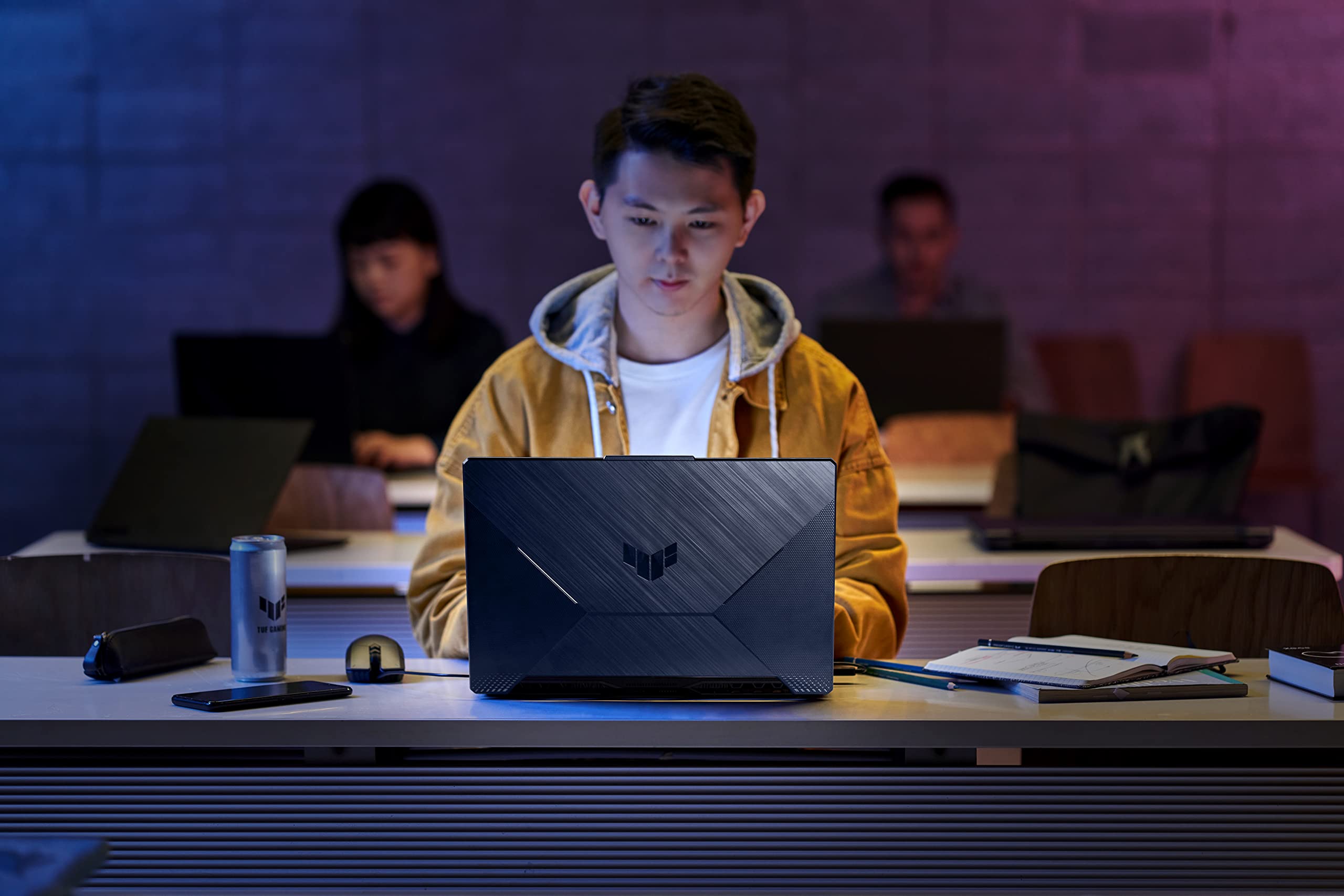ASUS TUF Gaming A15-TUF506NF-HN019 15.6 Pouces FHD 144Hz PC Portable (AMD Ryzen 5 7535HS Processor, 16GB DDR5 RAM, 1TB PCIe 4.0 NVMe SSD, NVIDIA GeForce RTX 2050, sans OS) – Clavier AZERTY.