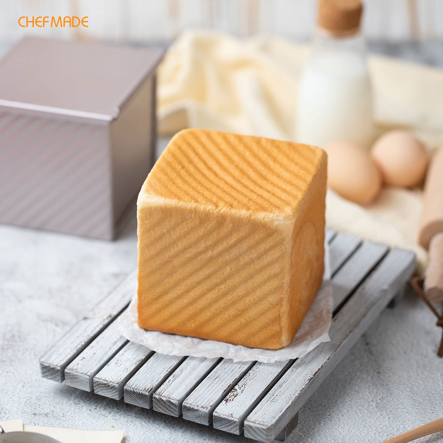 CHEFMADE Pullman Mini Brotbackform mit Deckel, 0,2 kg Teigkapazität, Rechteckige gewellte Toastbox zum Backen im Ofen, 9,9 x 9,9 x 9,9 cm (Champagnergold)