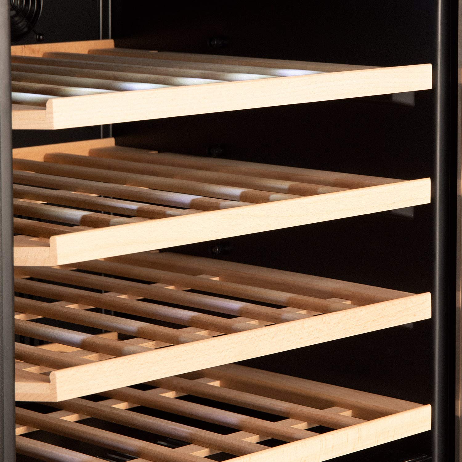 CREATE / WINECOOLER XL/Vinoteca refrigerada 46 Botellas/Rango térmico de 5° a 22º Grados, luminaria LED de bajo Consumo, 5 estanterías de Madera de Haya Maciza