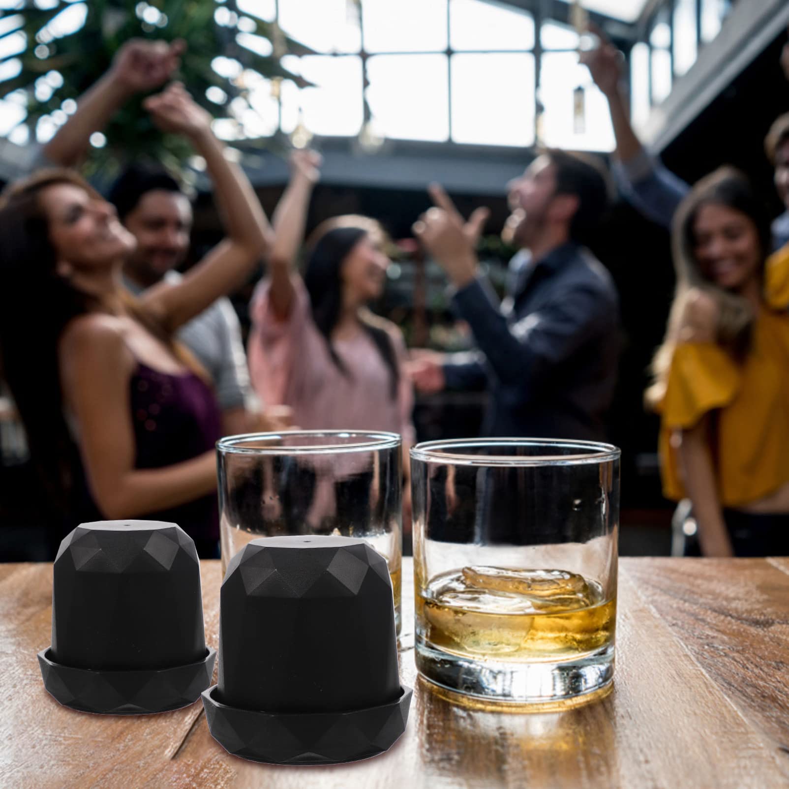 Alasum 5sätze Stilvollen Würfelbechern Kompakter Würfelhalter Für Ktv Bar Und Partys Für Tischspiele Und Freizeitaktivitäten Mit Rutschfester Unterlage Und Schalldämmendem Design