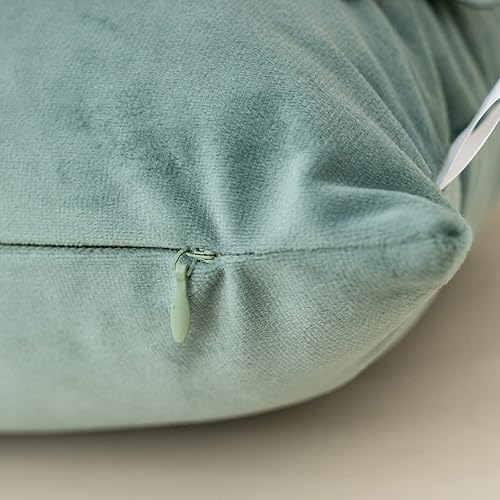 Miniatura 5 de Alerfa Funda de almohada decorativa hecha a mano con flores 3D de terciopelo verde con cremallera oculta para sofá, cama, sala de estar, decoración