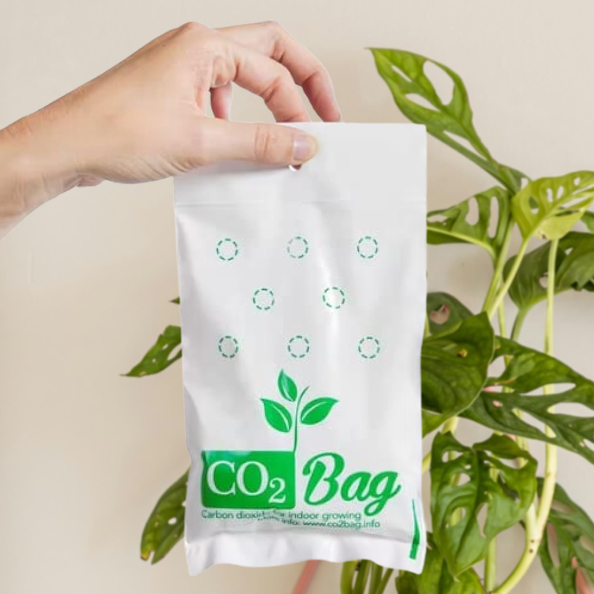 CO2bag Pour une croissance vigoureuse des plantes (lot de 2 - taille M) - Améliore le goût, la couleur et le rendement de la récolte - Compact, sans entretien et sans danger - Pour les serres jusqu'à